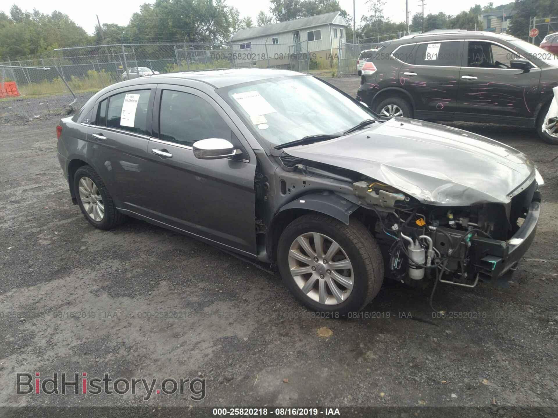 Photo 1C3CCBCG5DN744456 - CHRYSLER 200 2013