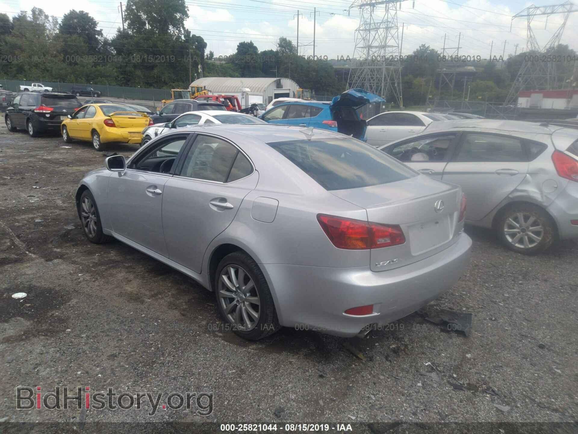 2008 LEXUS IS - VIN: JTHCK262085021133 - Фото 3
