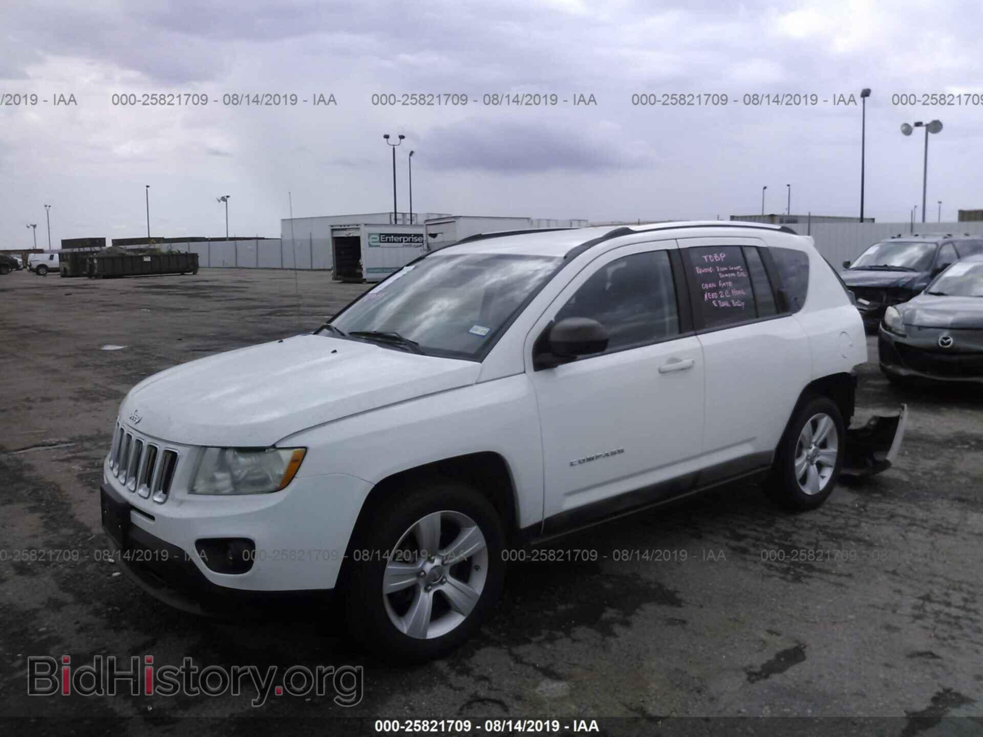 2011 JEEP COMPASS - VIN: 1J4NT1FB2BD139659 - Photo 2
