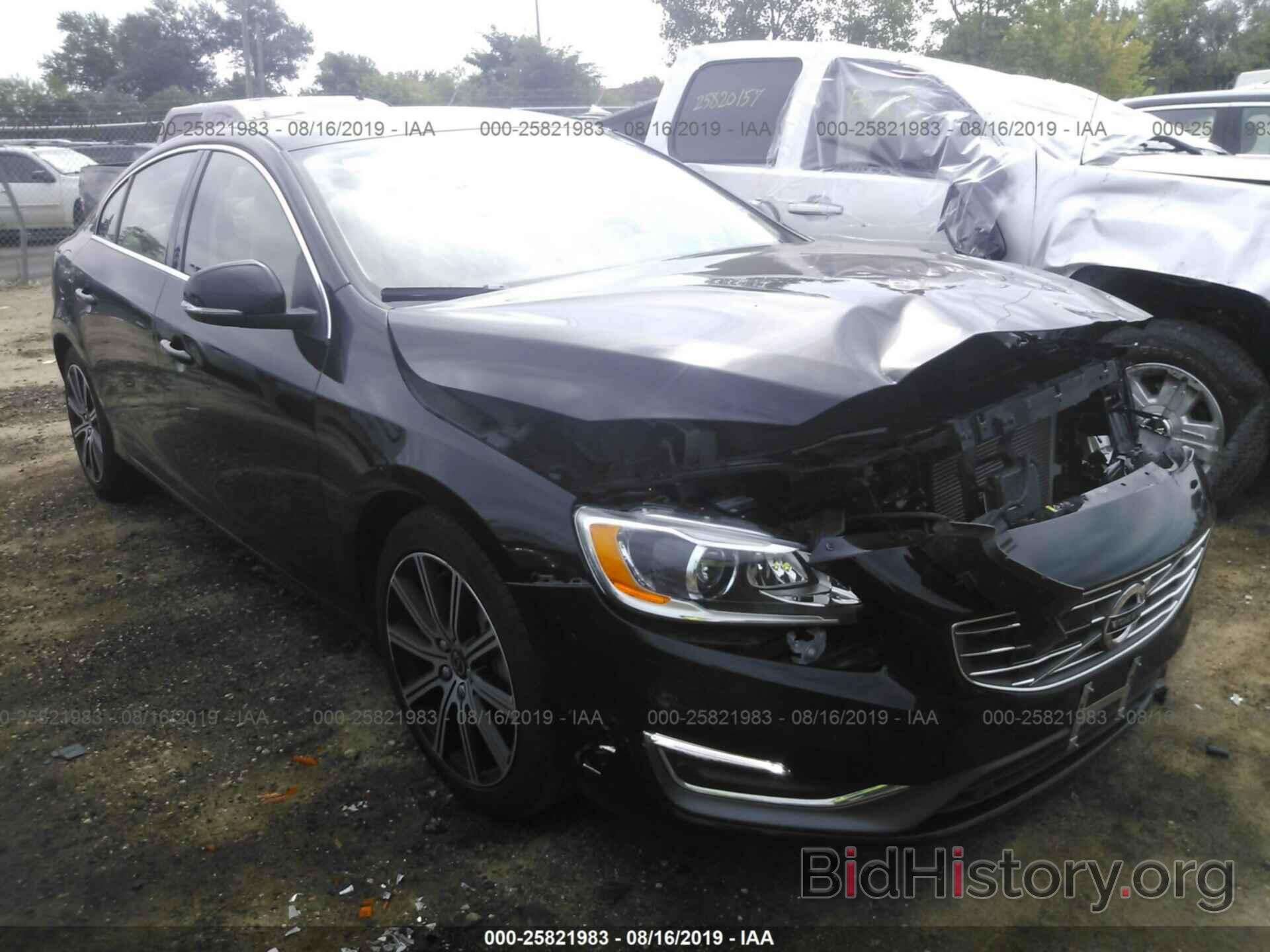 Photo LYV402TM5HB151796 - VOLVO S60 2017