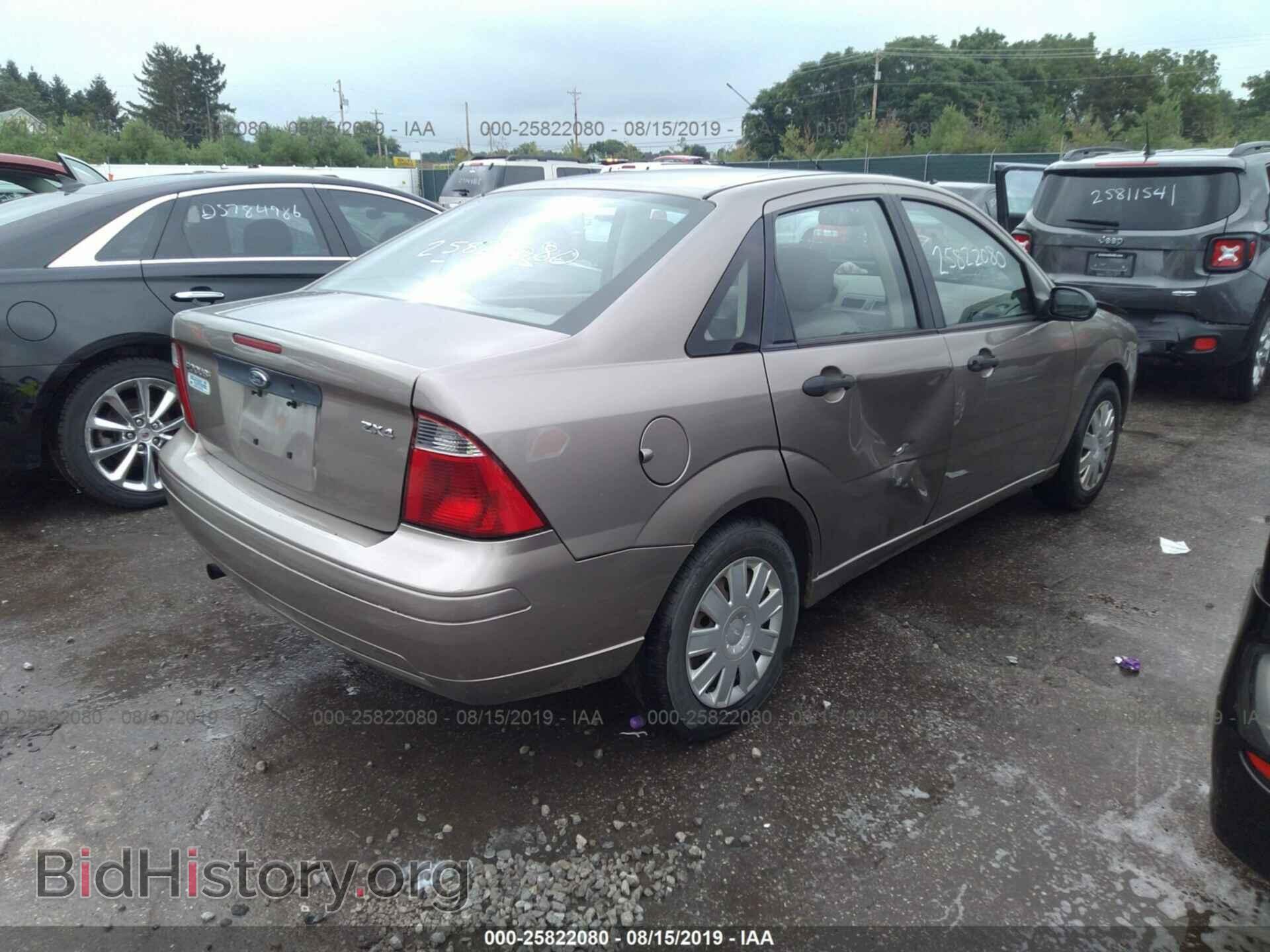 2005 FORD FOCUS - VIN: 1FAFP34N75W232716 - Фото 4