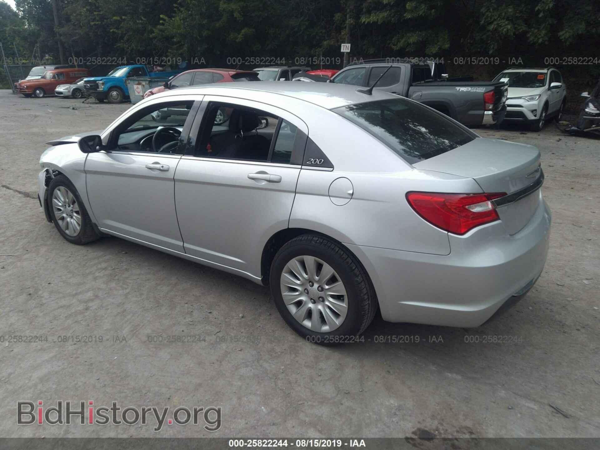 2012 CHRYSLER 200 - VIN: 1C3CCBAB8CN330657 - Photo 3
