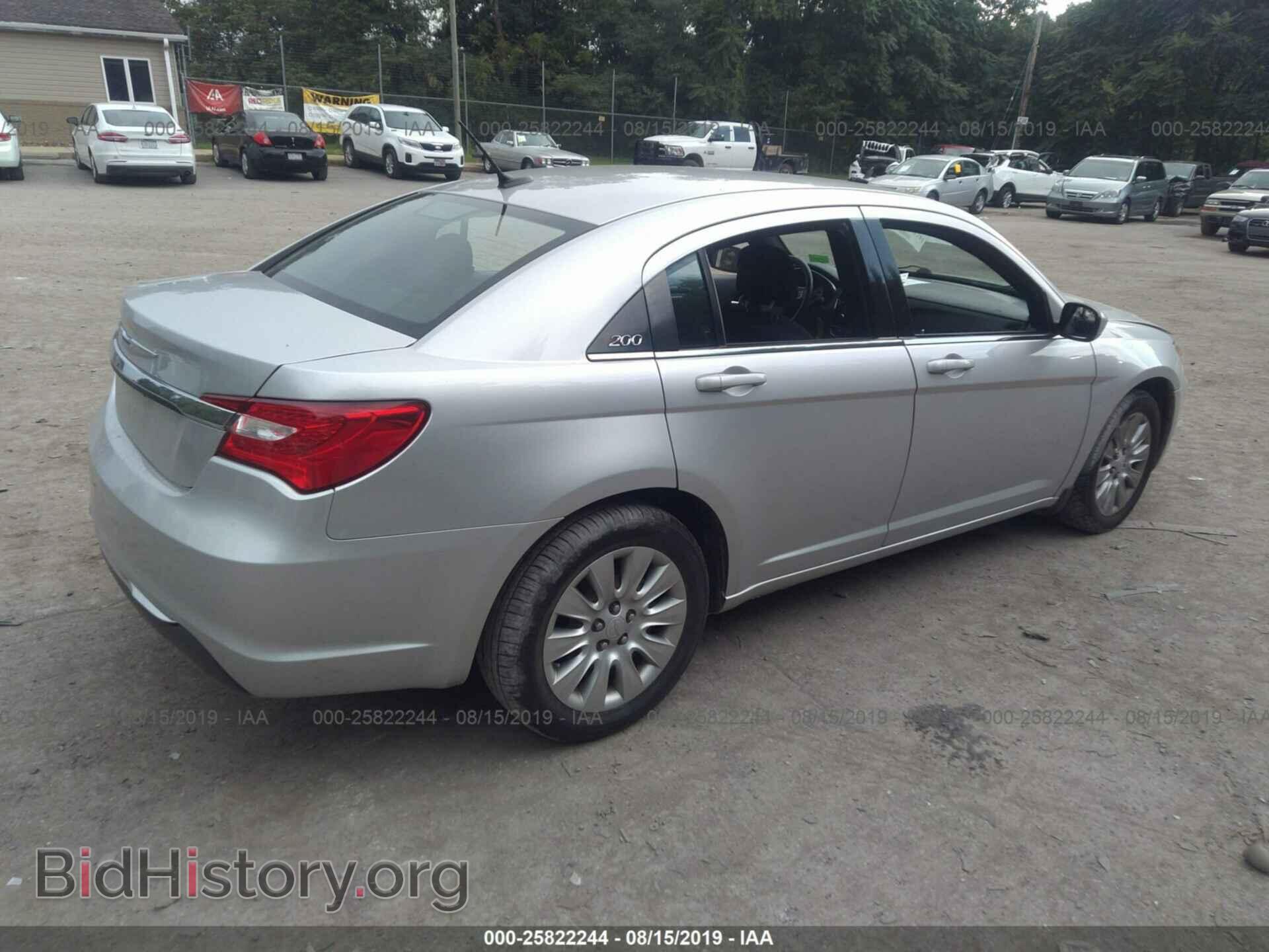2012 CHRYSLER 200 - VIN: 1C3CCBAB8CN330657 - Photo 4
