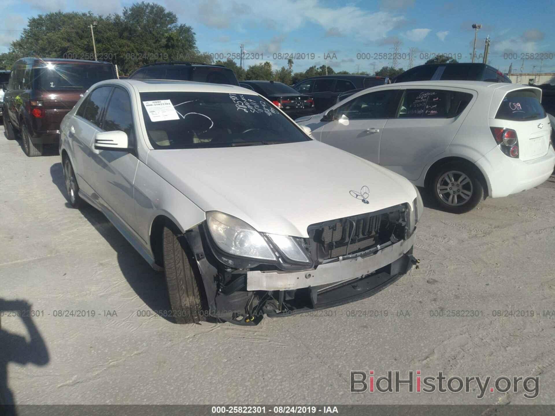 Photo WDDHF5GB1AA097913 - MERCEDES-BENZ E 2010