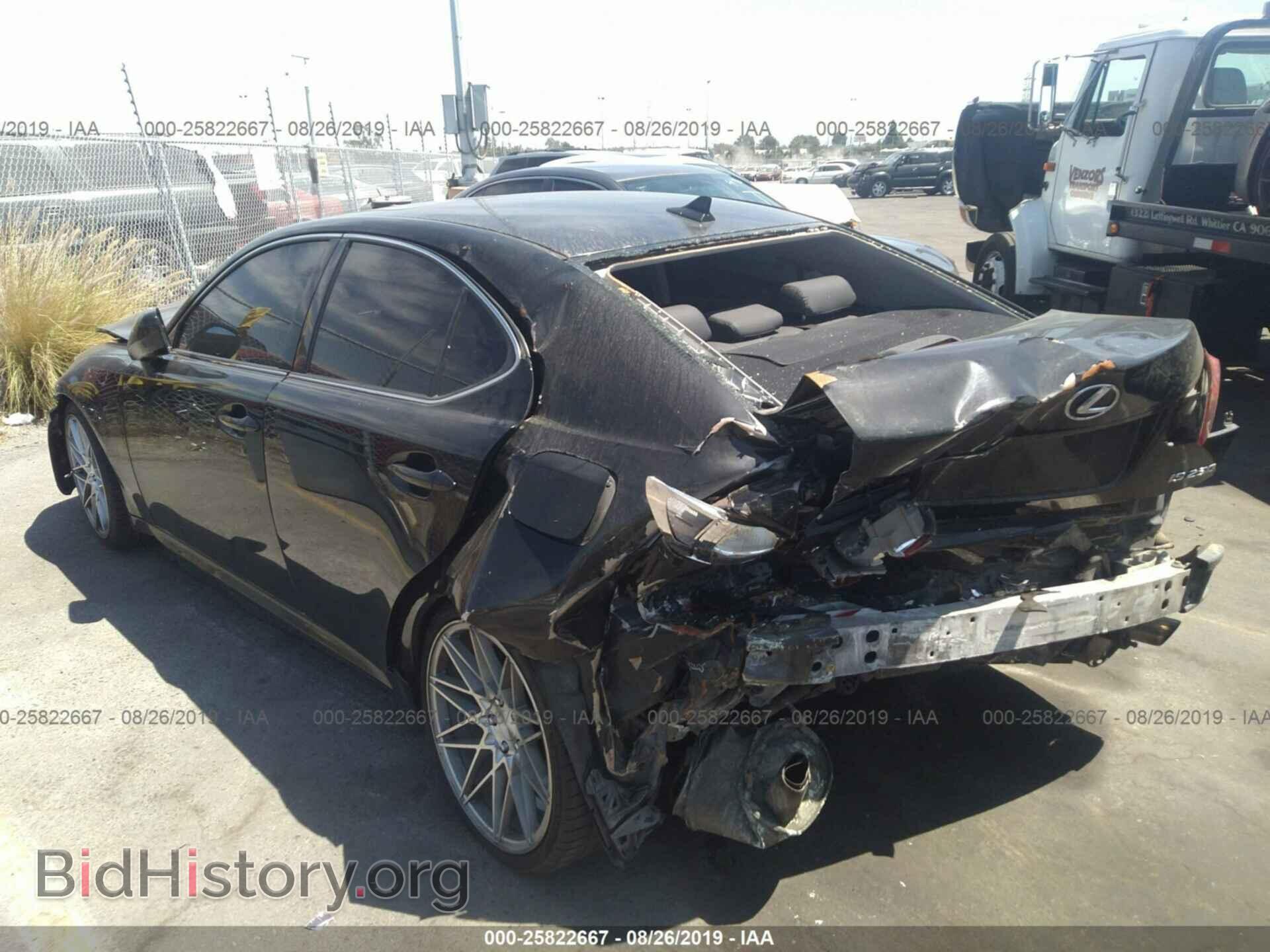 2007 LEXUS IS - VIN: JTHBK262472031675 - Photo 3