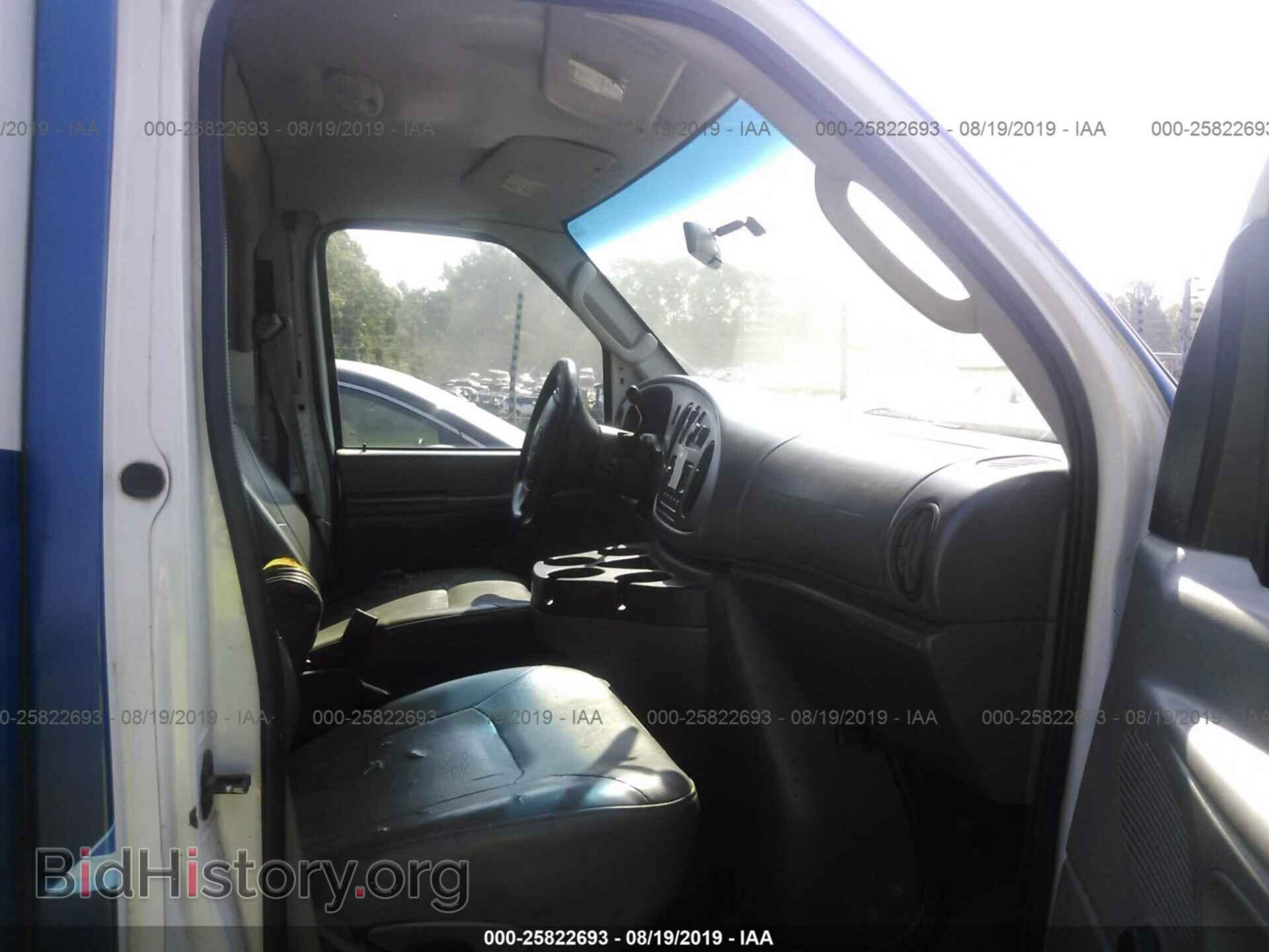2008 FORD ECONOLINE - VIN: 1FDSE35L58DA18315 - Фото 5