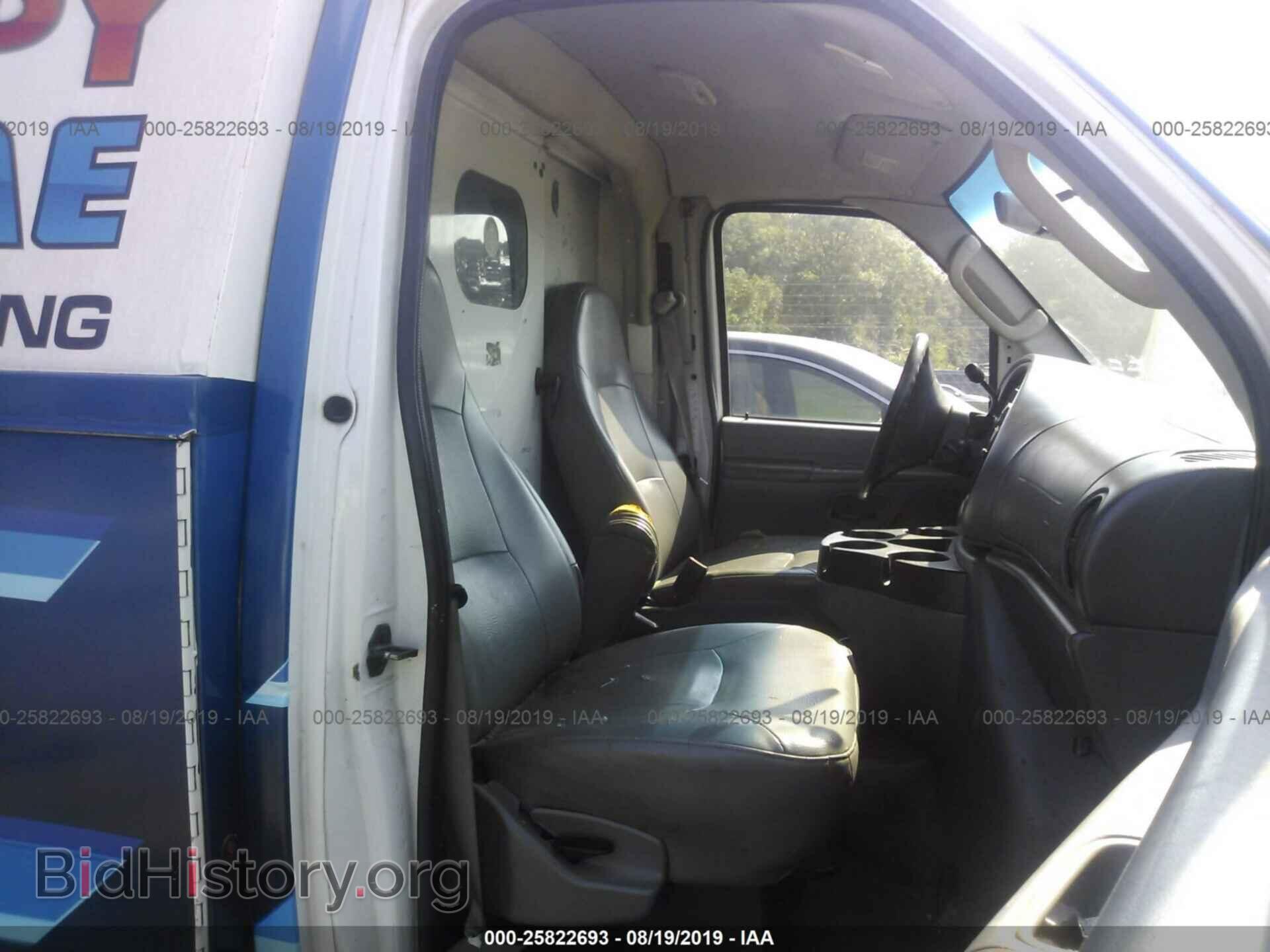 2008 FORD ECONOLINE - VIN: 1FDSE35L58DA18315 - Фото 8