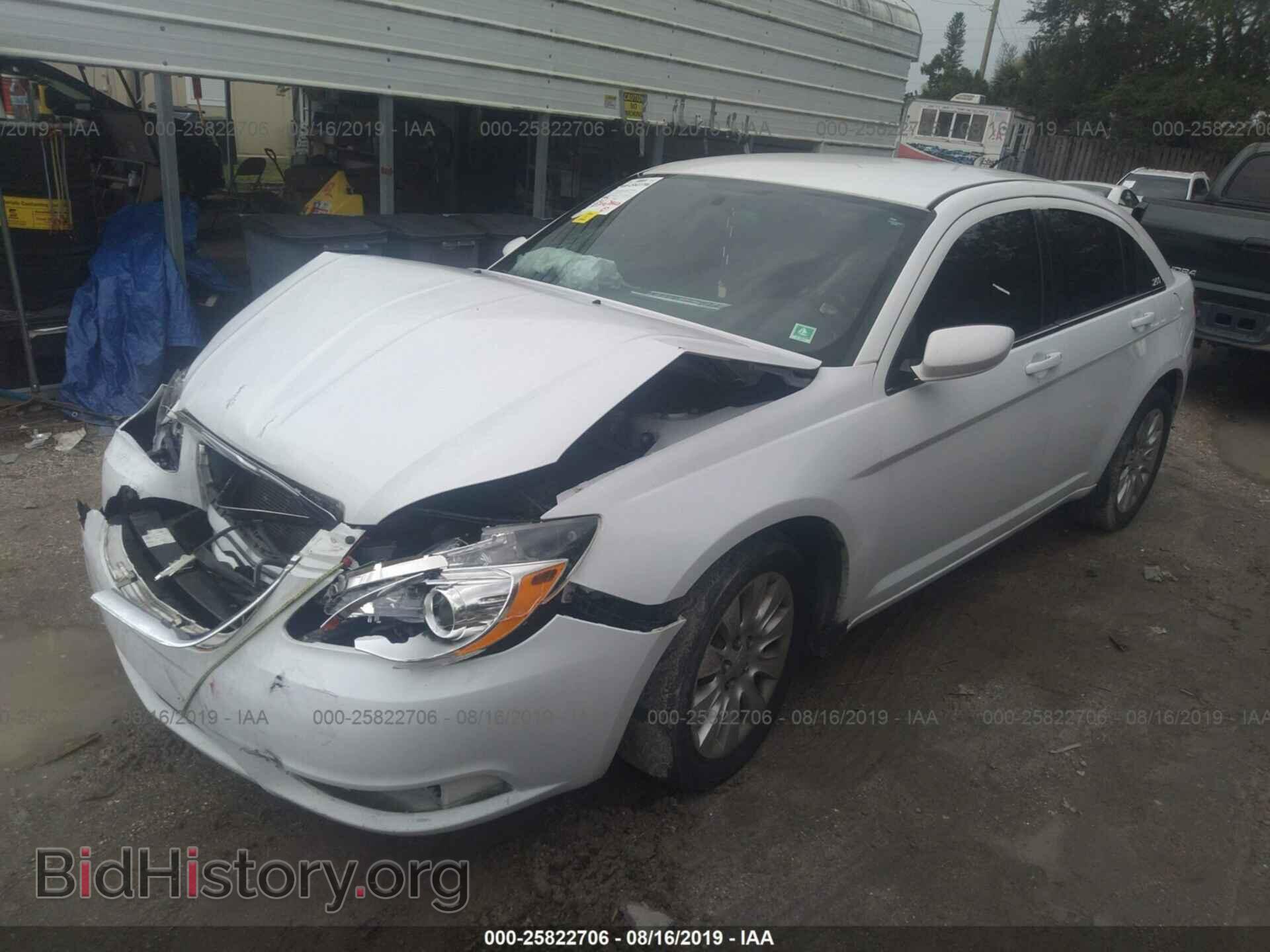 2014 CHRYSLER 200 - VIN: 1C3CCBAB2EN168348 - Фото 2