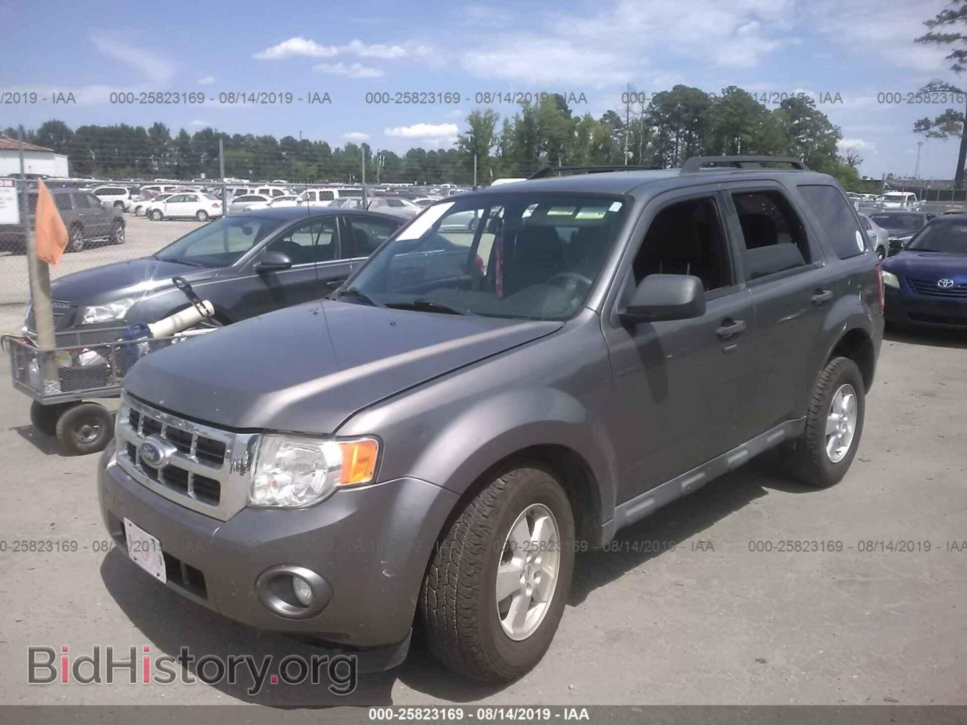2011 FORD ESCAPE - VIN: 1FMCU9D78BKC38162 - Photo 2