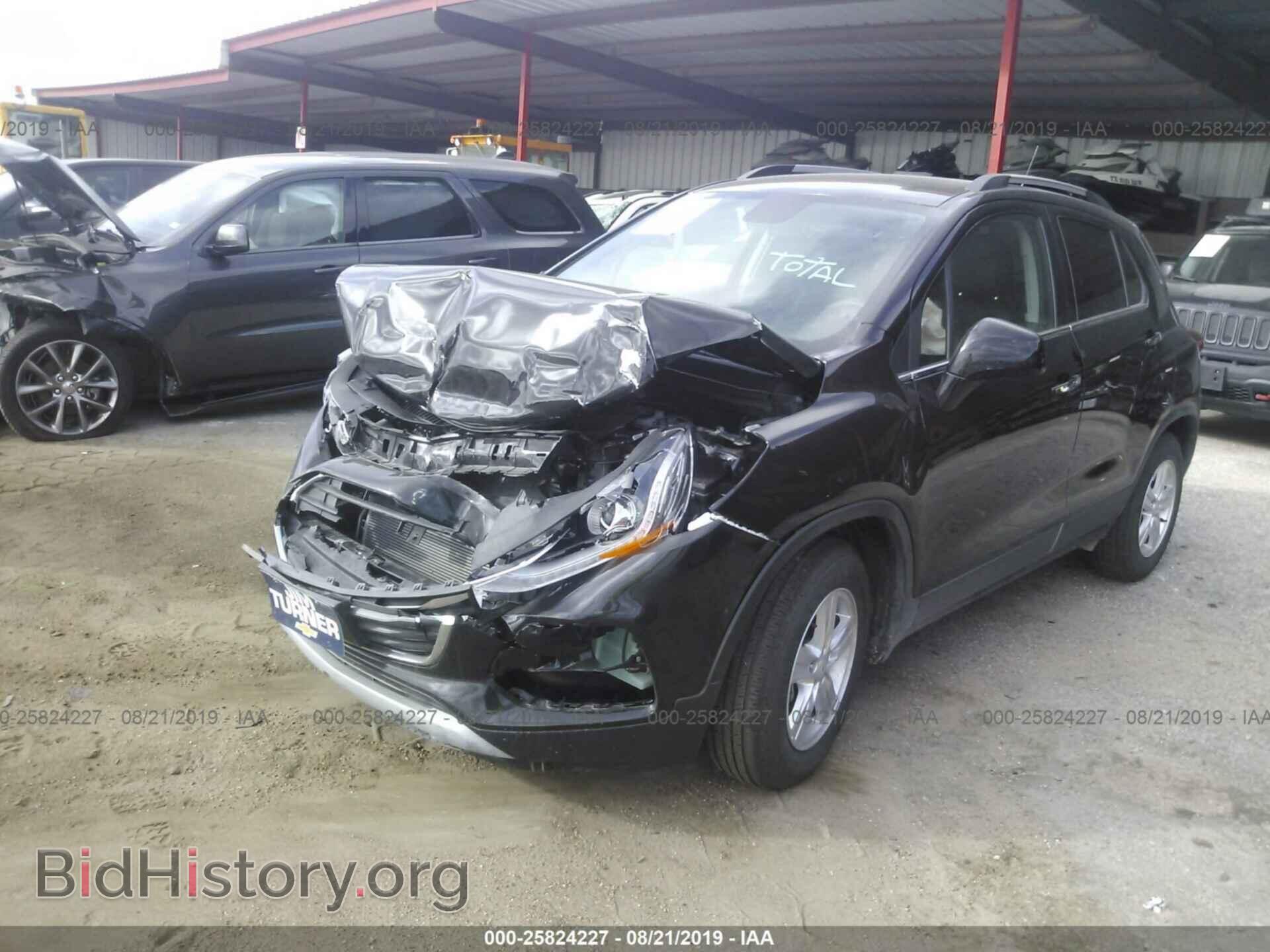 2019 CHEVROLET TRAX - VIN: KL7CJLSB4KB782575 - Photo 2
