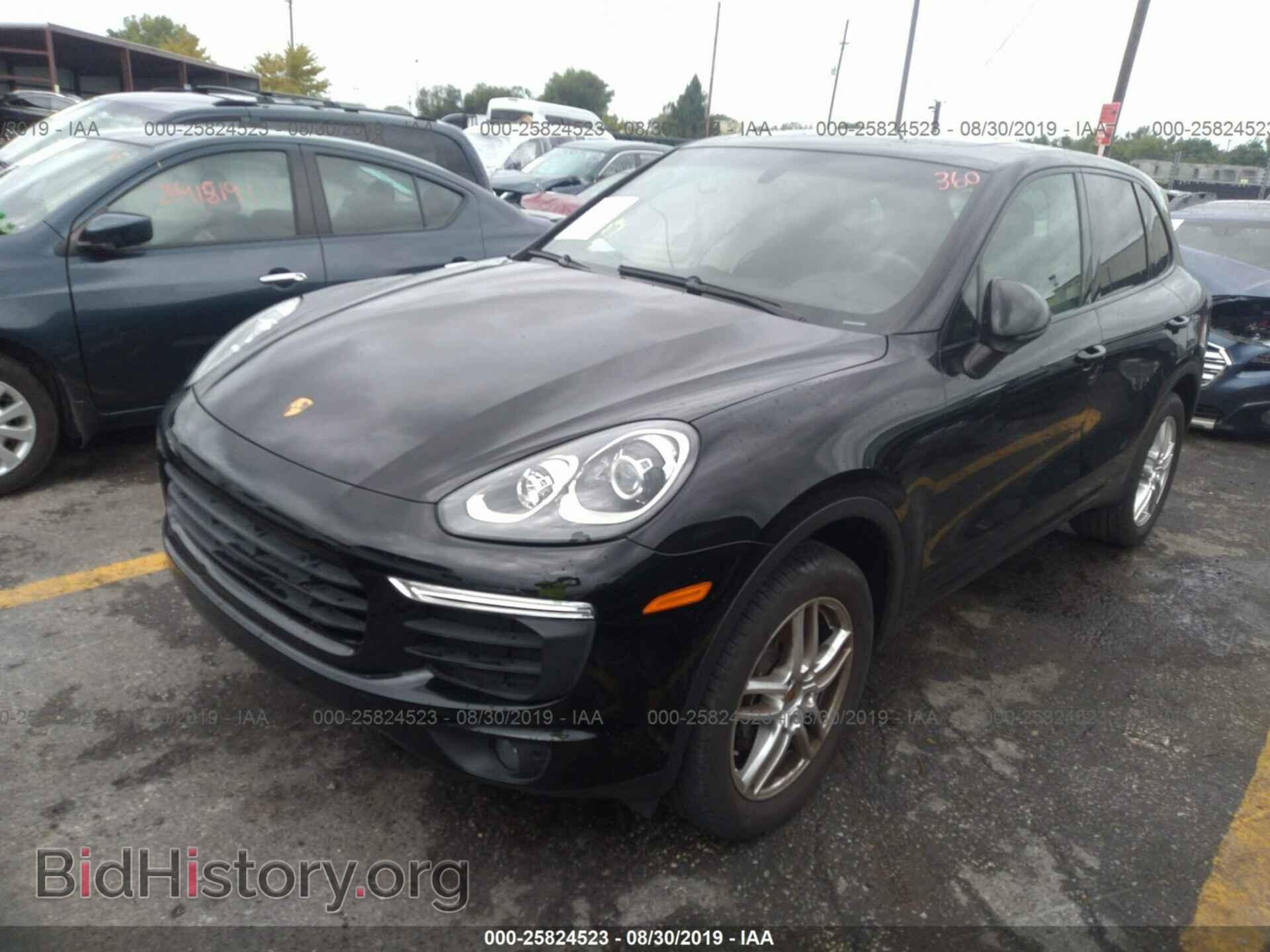 2016 PORSCHE CAYENNE - VIN: WP1AA2A25GLA10964 - Photo 2