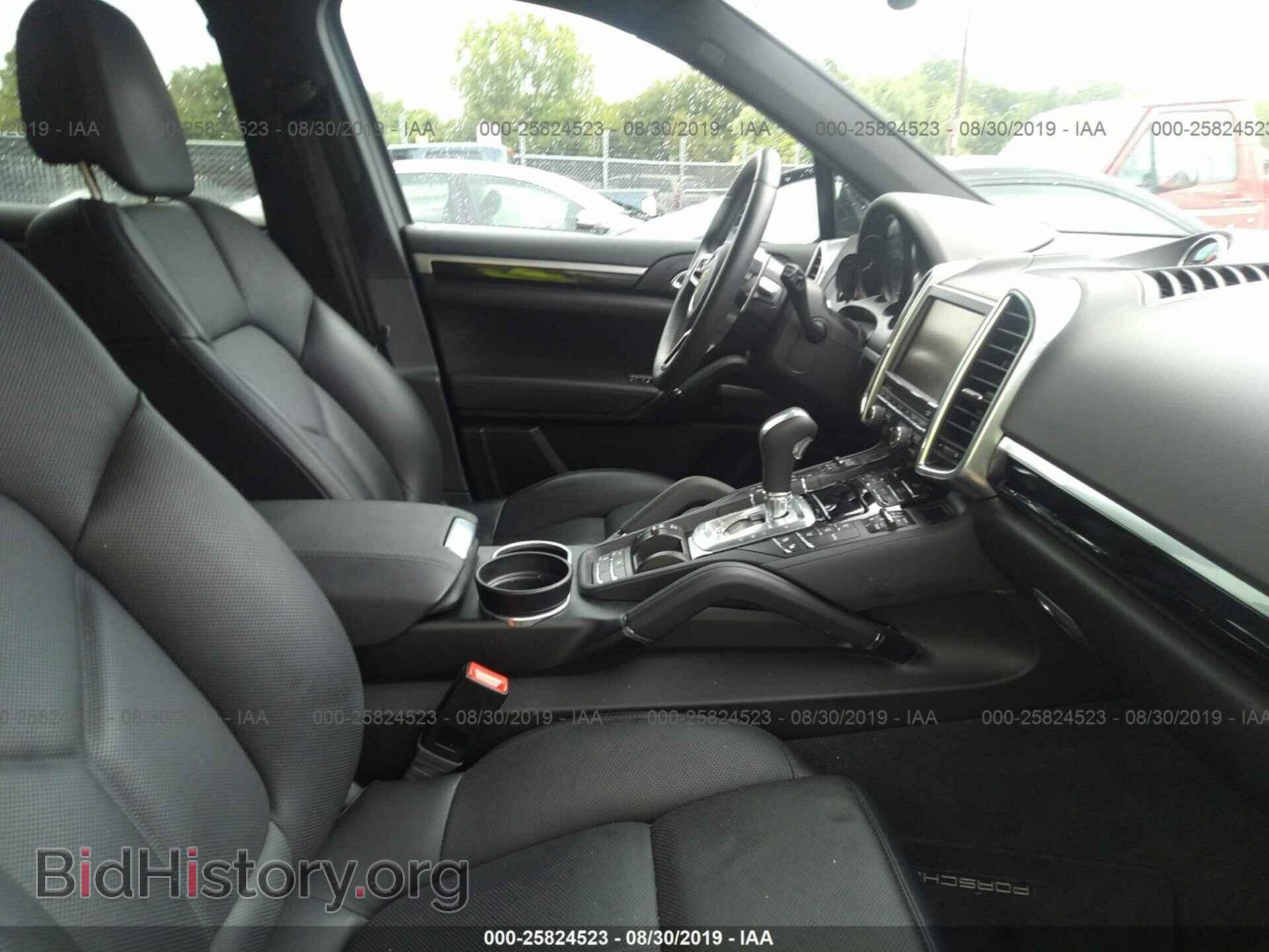 2016 PORSCHE CAYENNE - VIN: WP1AA2A25GLA10964 - Photo 5