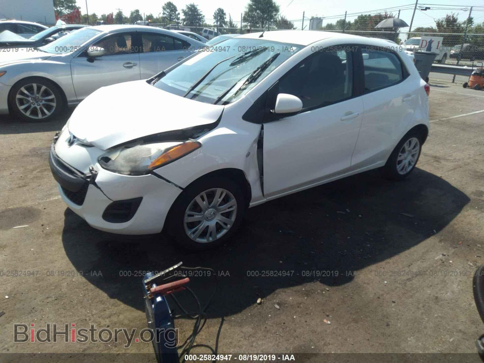 2011 MAZDA MAZDA2 - VIN: JM1DE1HY7B0103714 - Фото 2