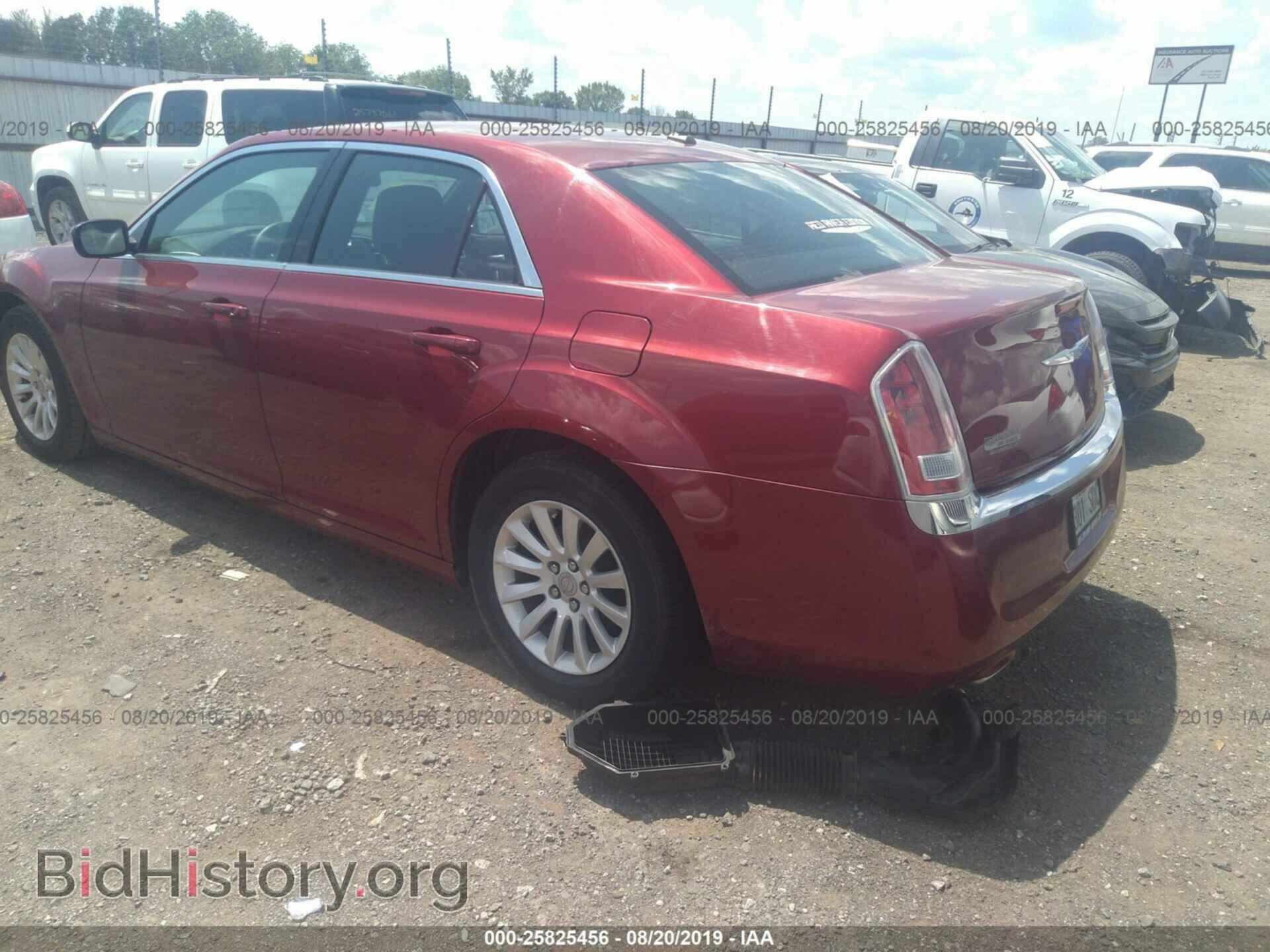 2013 CHRYSLER 300 - VIN: 2C3CCAAG4DH723068 - Фото 3