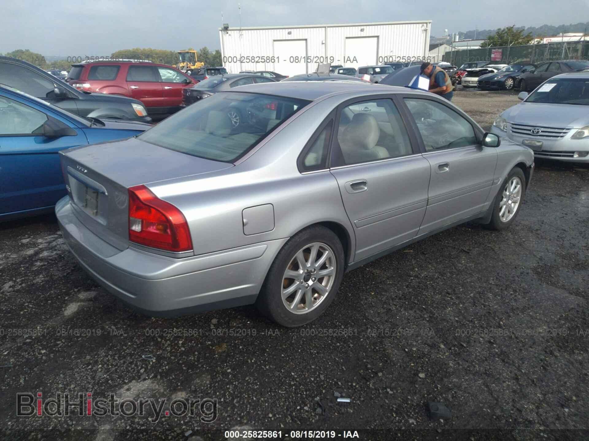 2004 VOLVO S80 - VIN: YV1TS59H841370748 - Фото 4
