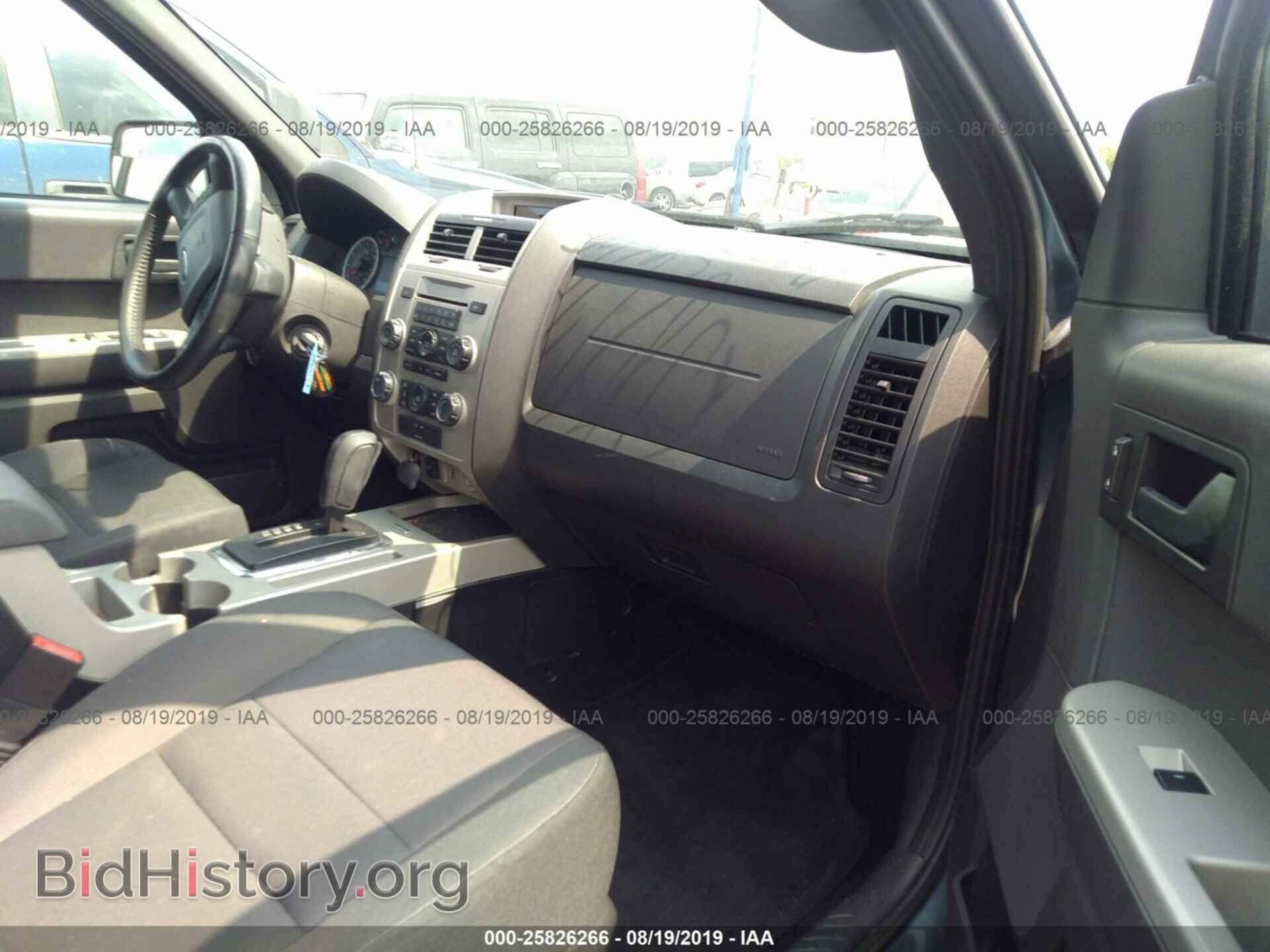 2011 FORD ESCAPE - VIN: 1FMCU0D78BKC51411 - Photo 5