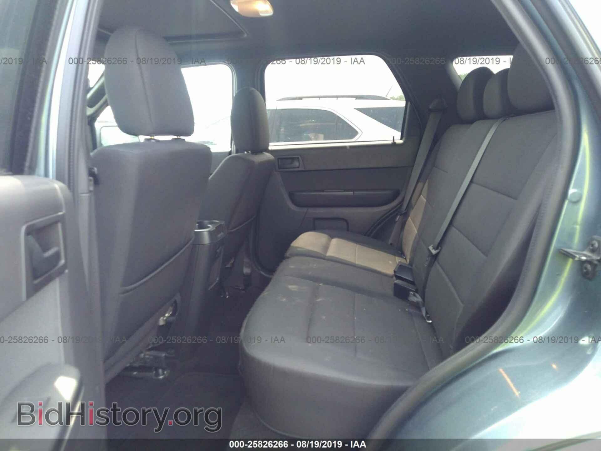 2011 FORD ESCAPE - VIN: 1FMCU0D78BKC51411 - Photo 8