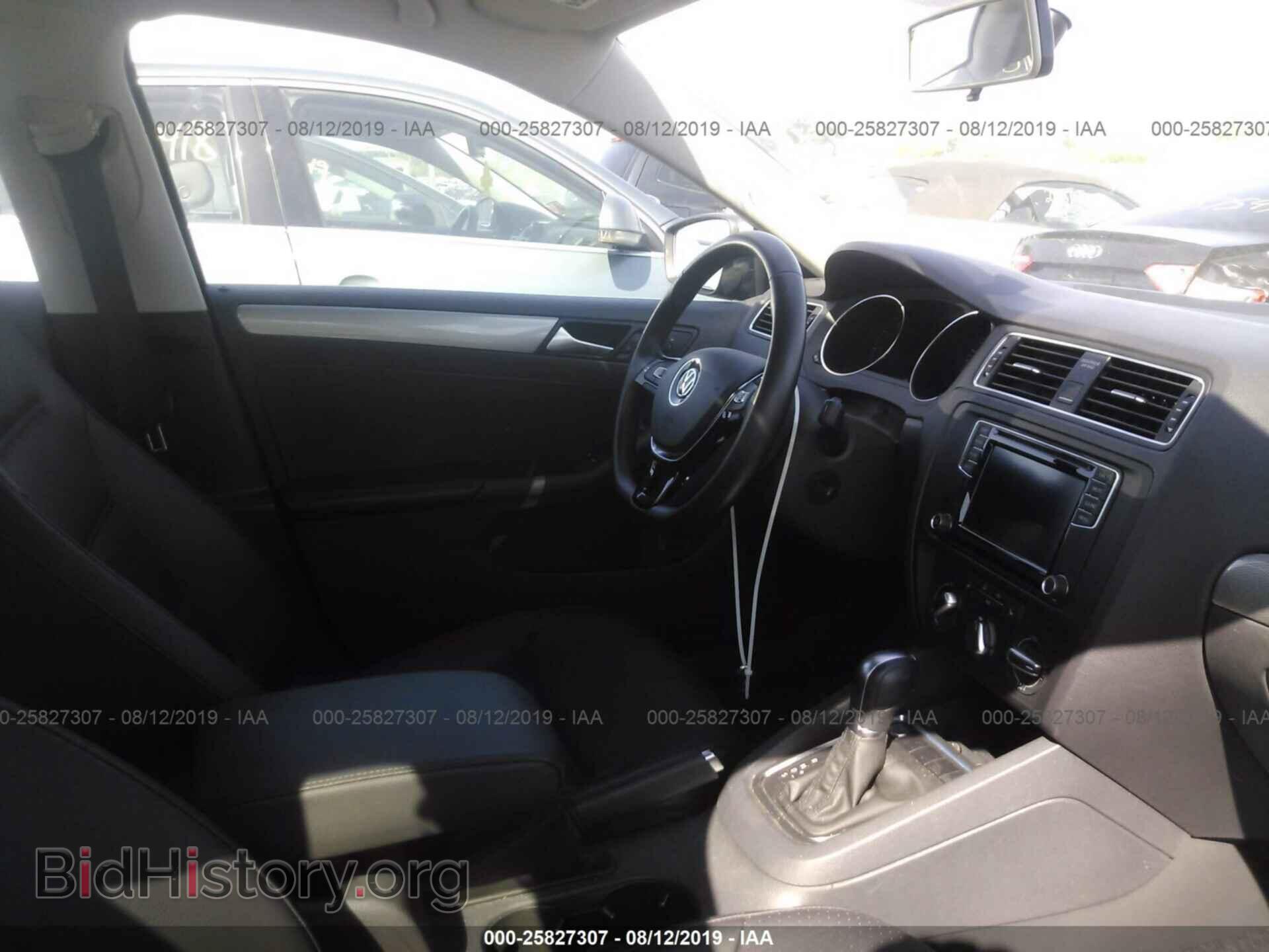 2017 VOLKSWAGEN JETTA - VIN: 3VWDB7AJ2HM405410 - Photo 5