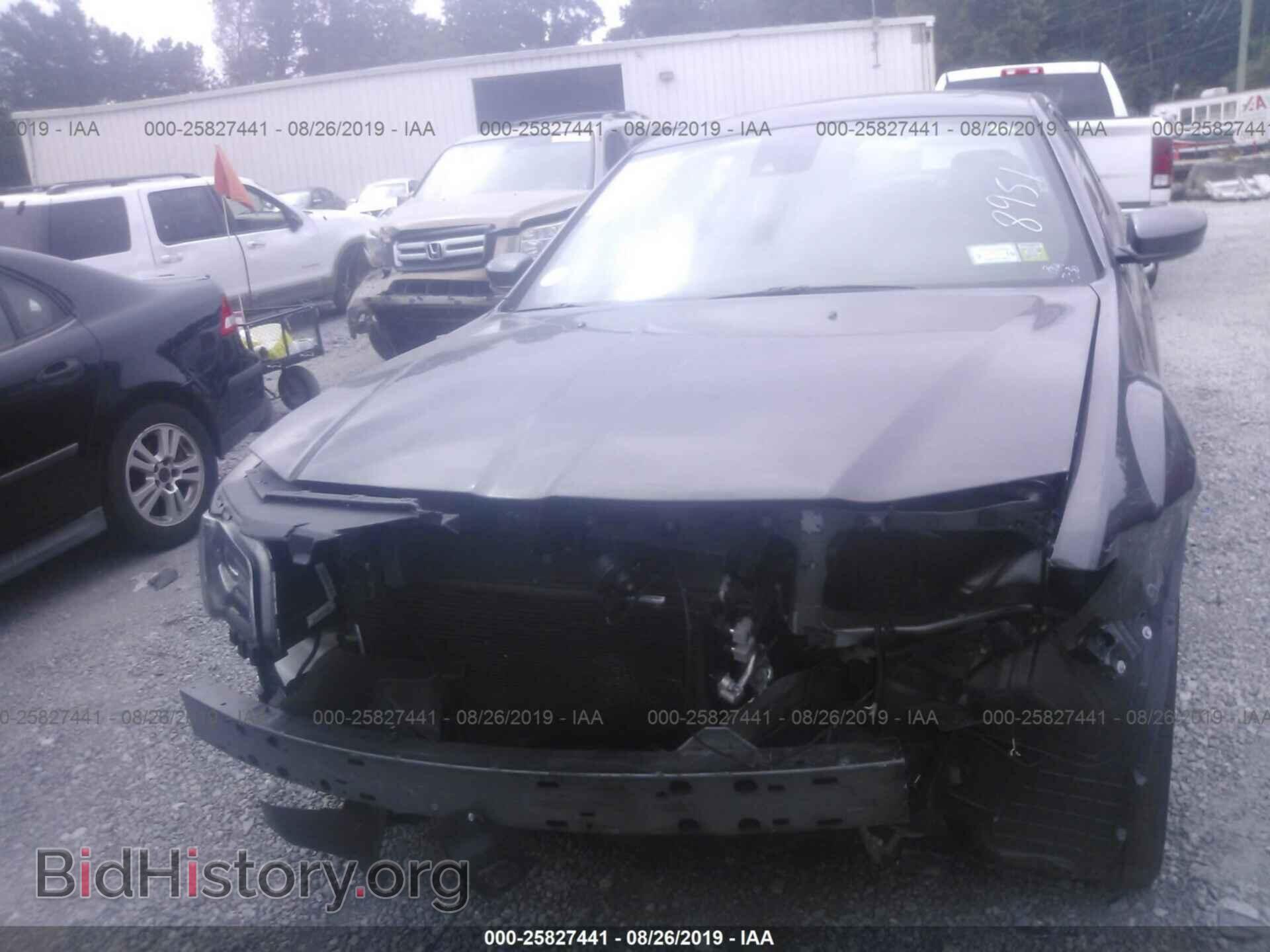 2018 CHRYSLER 300 - VIN: 2C3CCAGG0JH268951 - Фото 6