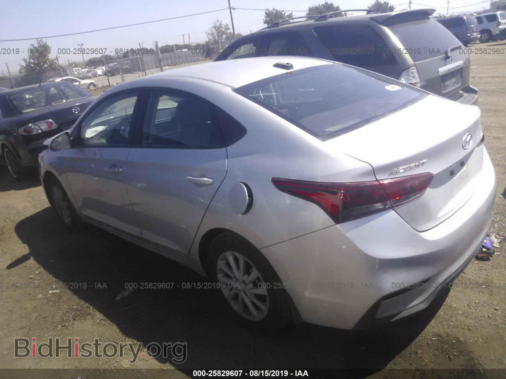 2018 HYUNDAI ACCENT - VIN: 3KPC24A39JE021459 - Фото 3