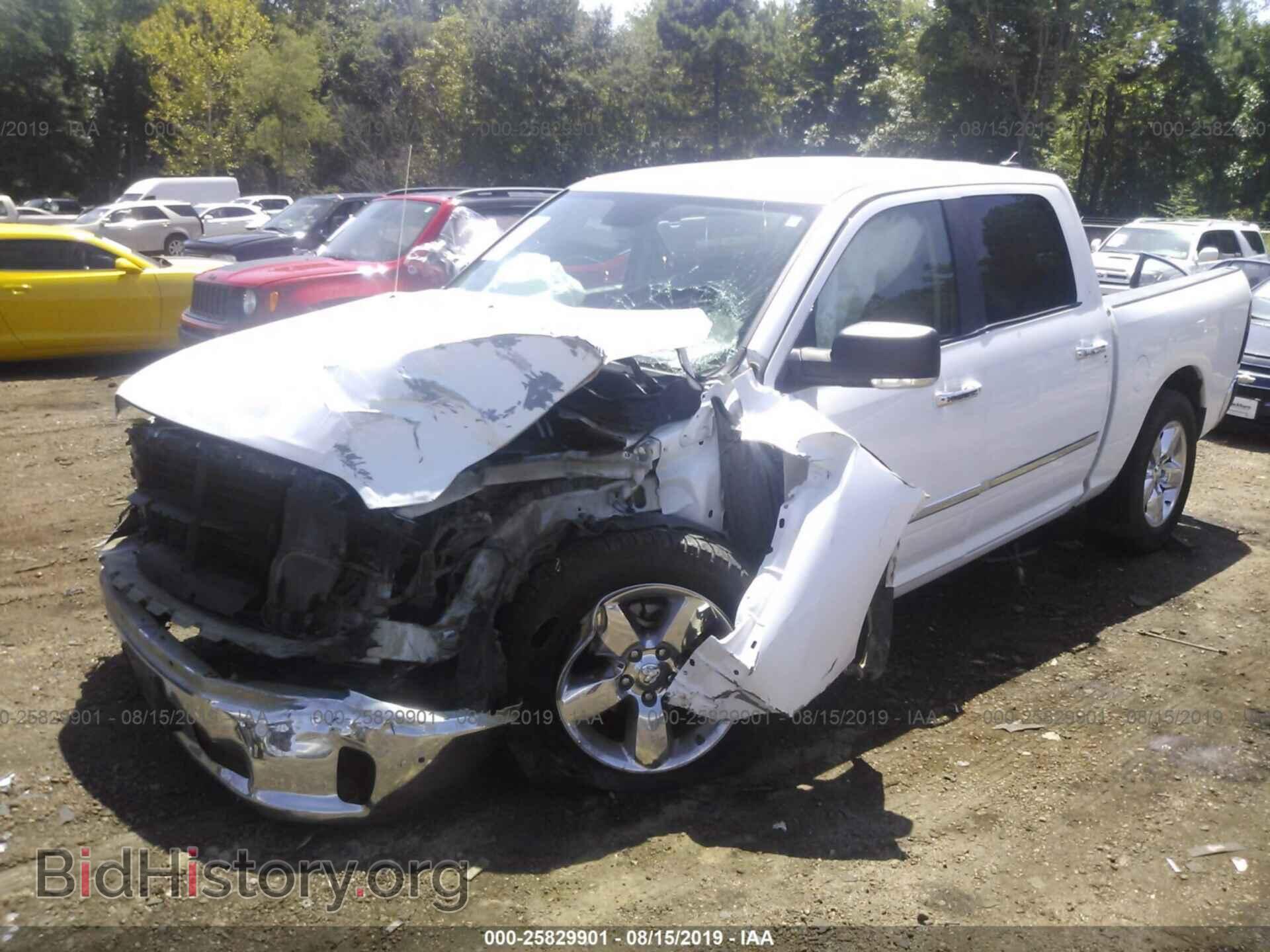 2017 RAM 1500 - VIN: 1C6RR7LT2HS640939 - Photo 2