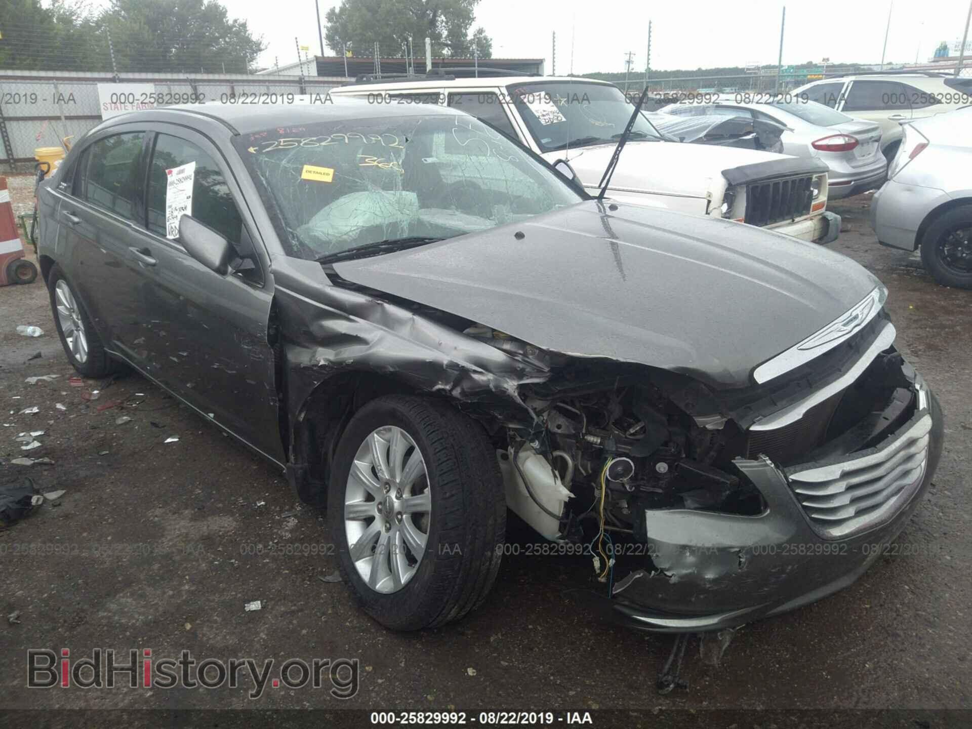 Photo 1C3CCBBB2DN570934 - CHRYSLER 200 2013