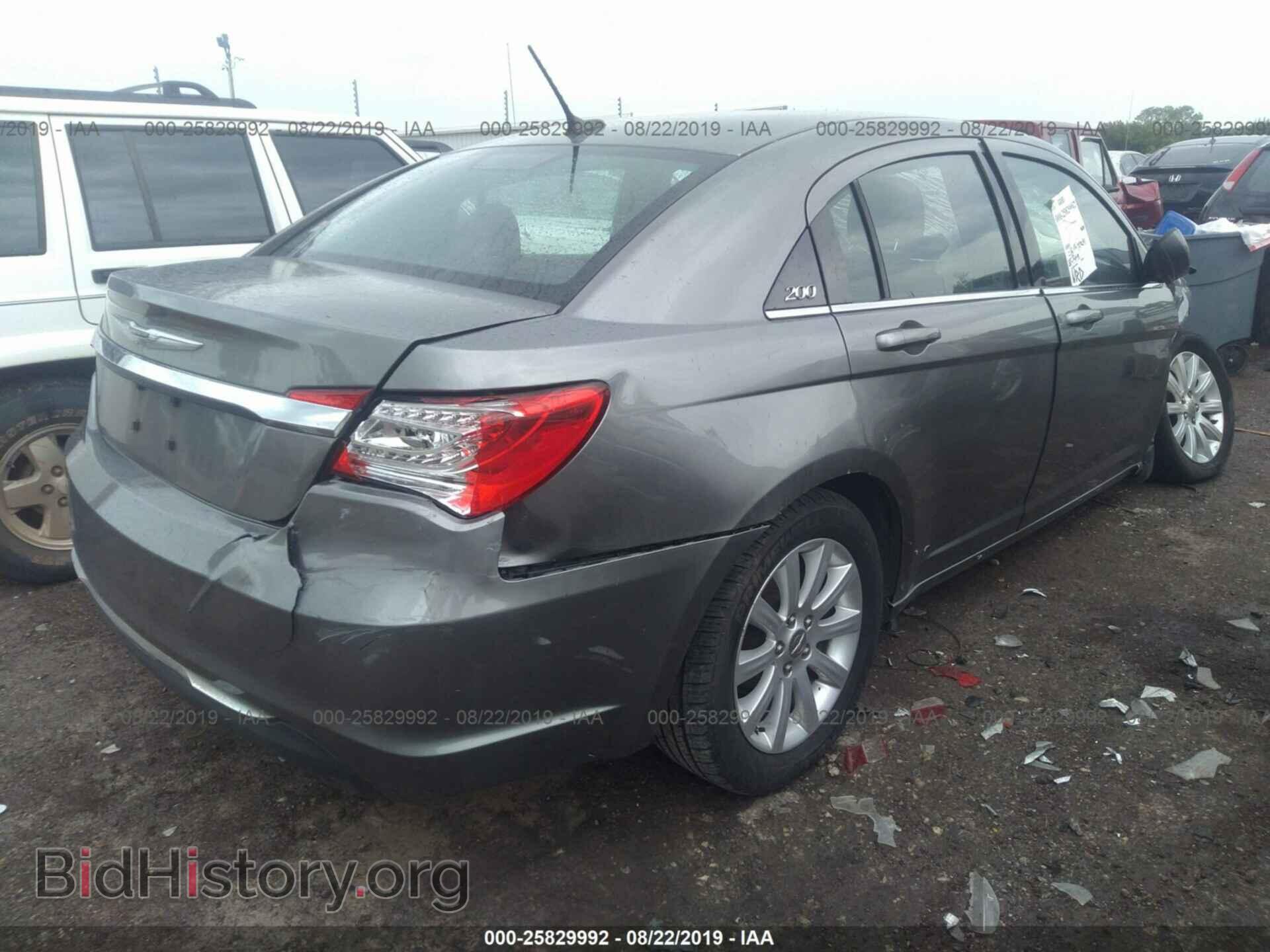 2013 CHRYSLER 200 - VIN: 1C3CCBBB2DN570934 - Фото 4