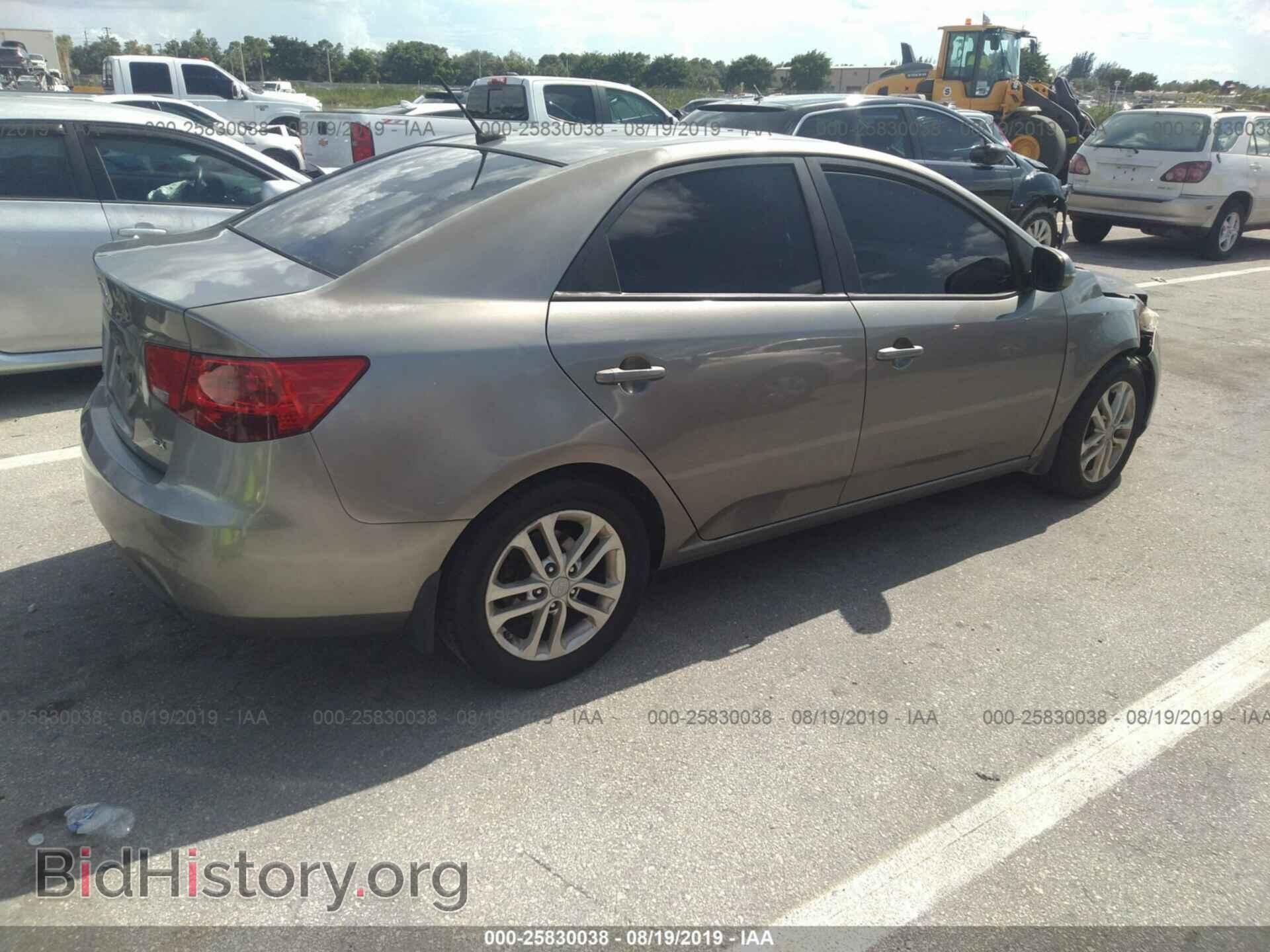 2012 KIA FORTE - VIN: KNAFU4A26C5498733 - Фото 4