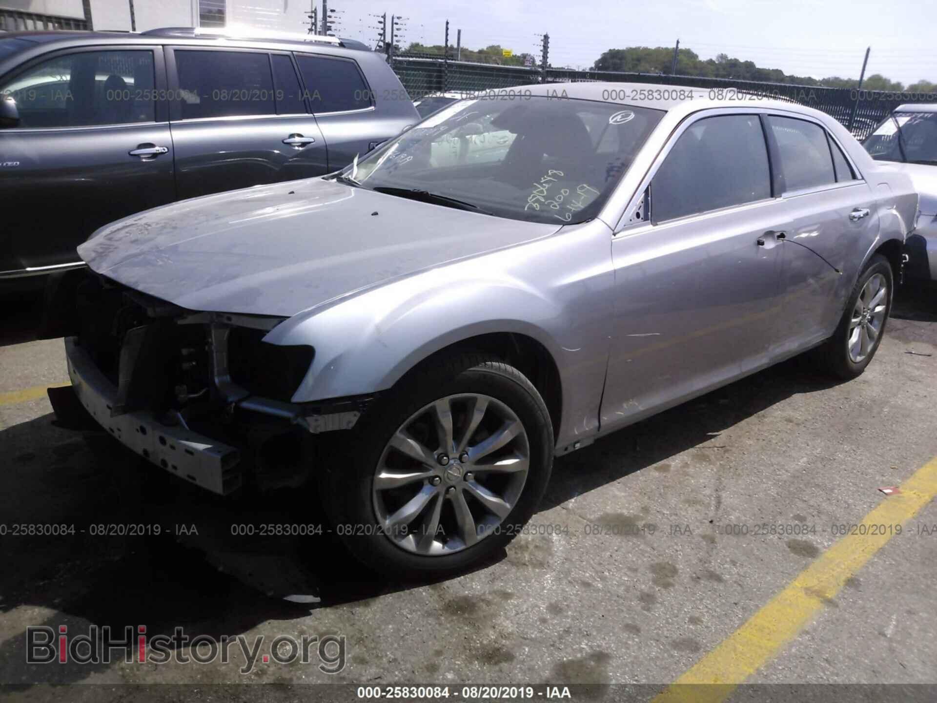 2017 CHRYSLER 300 - VIN: 2C3CCAKG9HH566593 - Фото 2