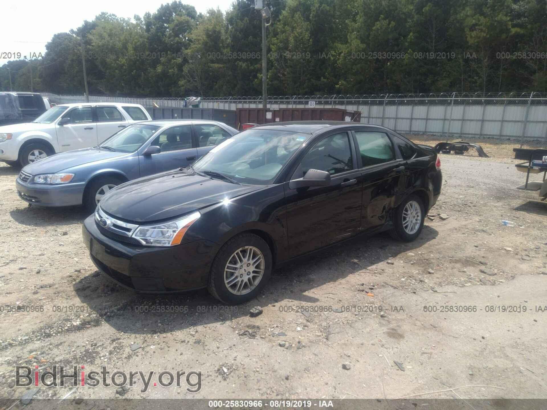 2010 FORD FOCUS - VIN: 1FAHP3FN8AW151837 - Фото 2