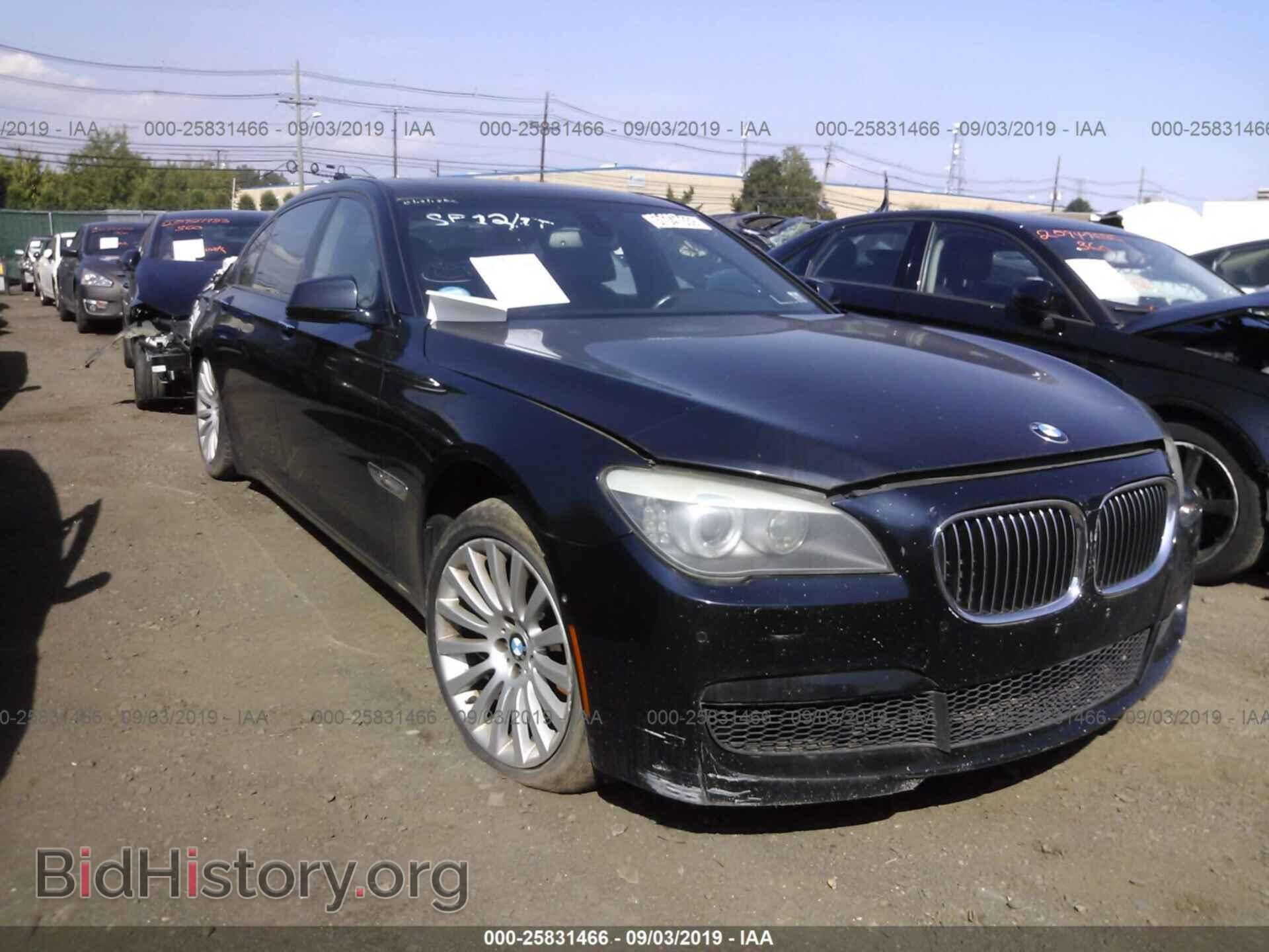 Photo WBAKC8C51BC433900 - BMW 750 2011