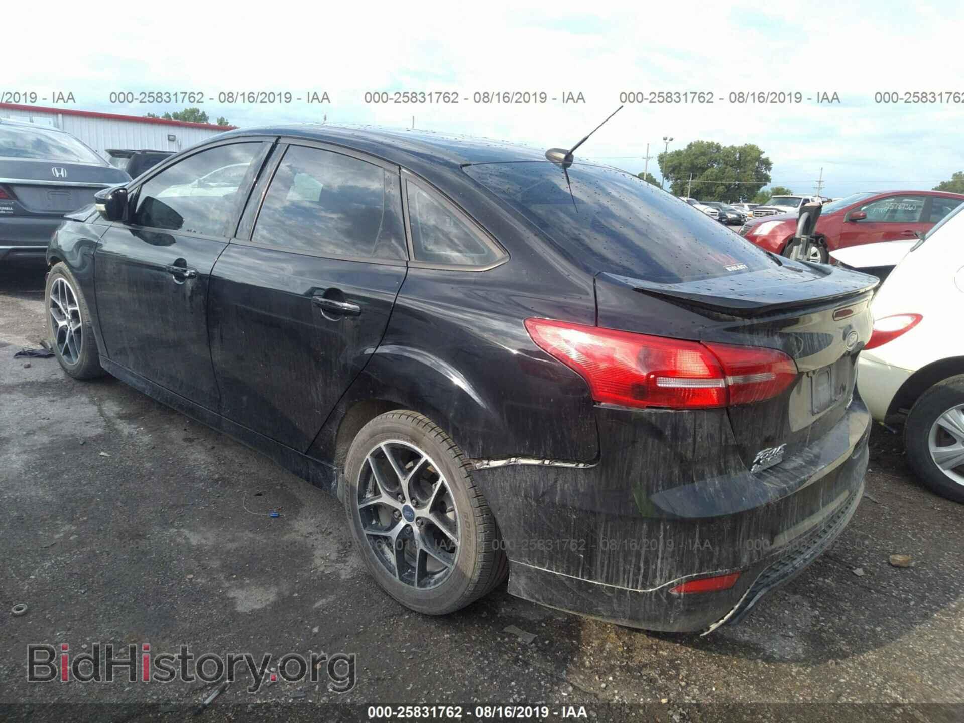 2016 FORD FOCUS - VIN: 1FADP3F2XGL215990 - Фото 3