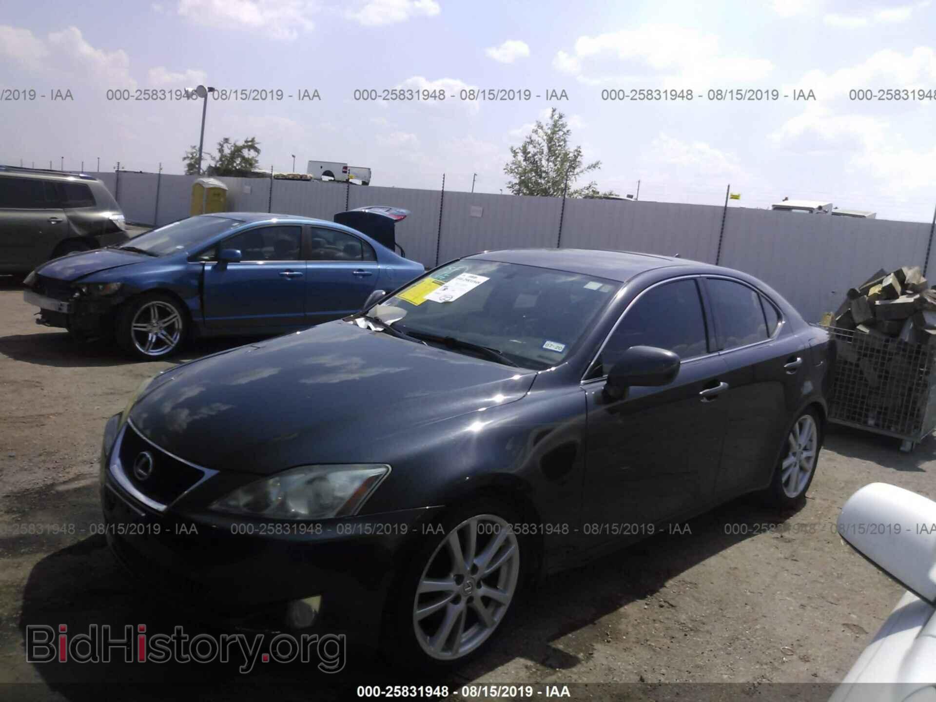 2007 LEXUS IS - VIN: JTHBK262X75042372 - Фото 2