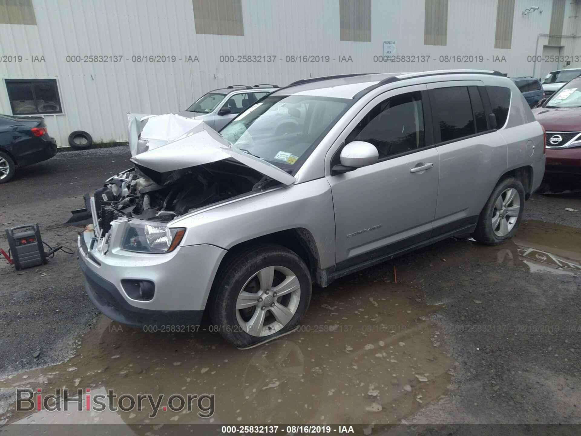 2014 JEEP COMPASS - VIN: 1C4NJDEB5ED605555 - Photo 2