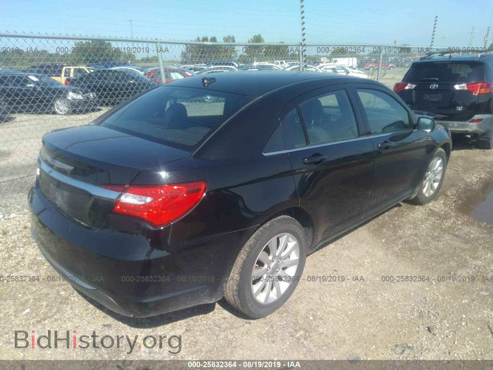 2013 CHRYSLER 200 - VIN: 1C3CCBBG9DN514775 - Photo 4