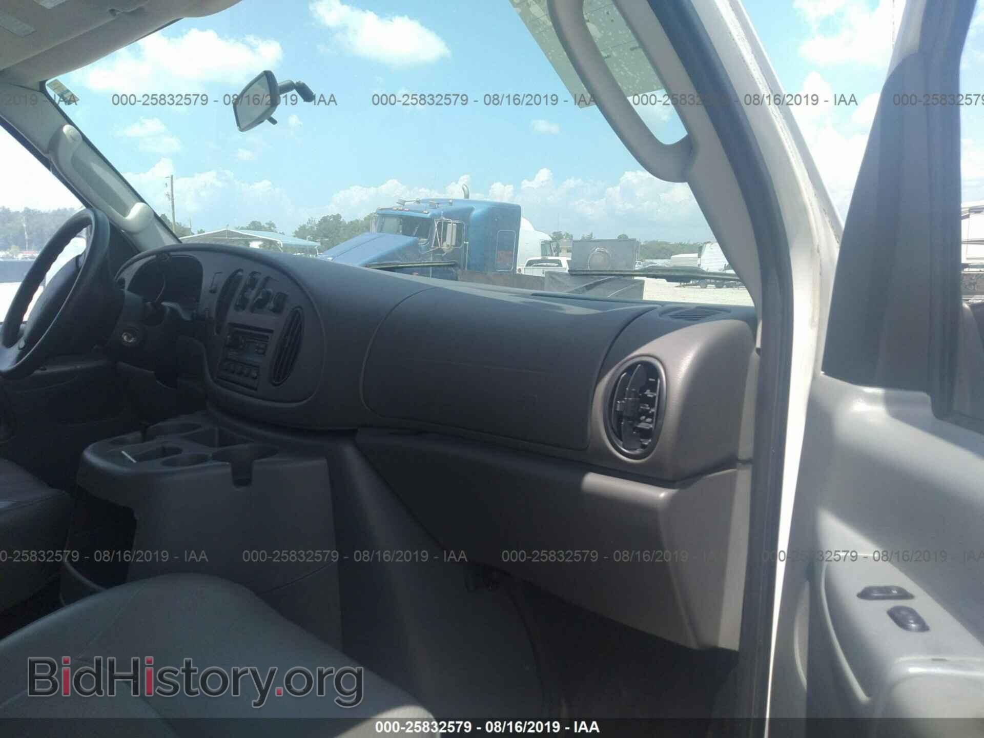 2005 FORD ECONOLINE - VIN: 1FBSS31L25HB11272 - Фото 5