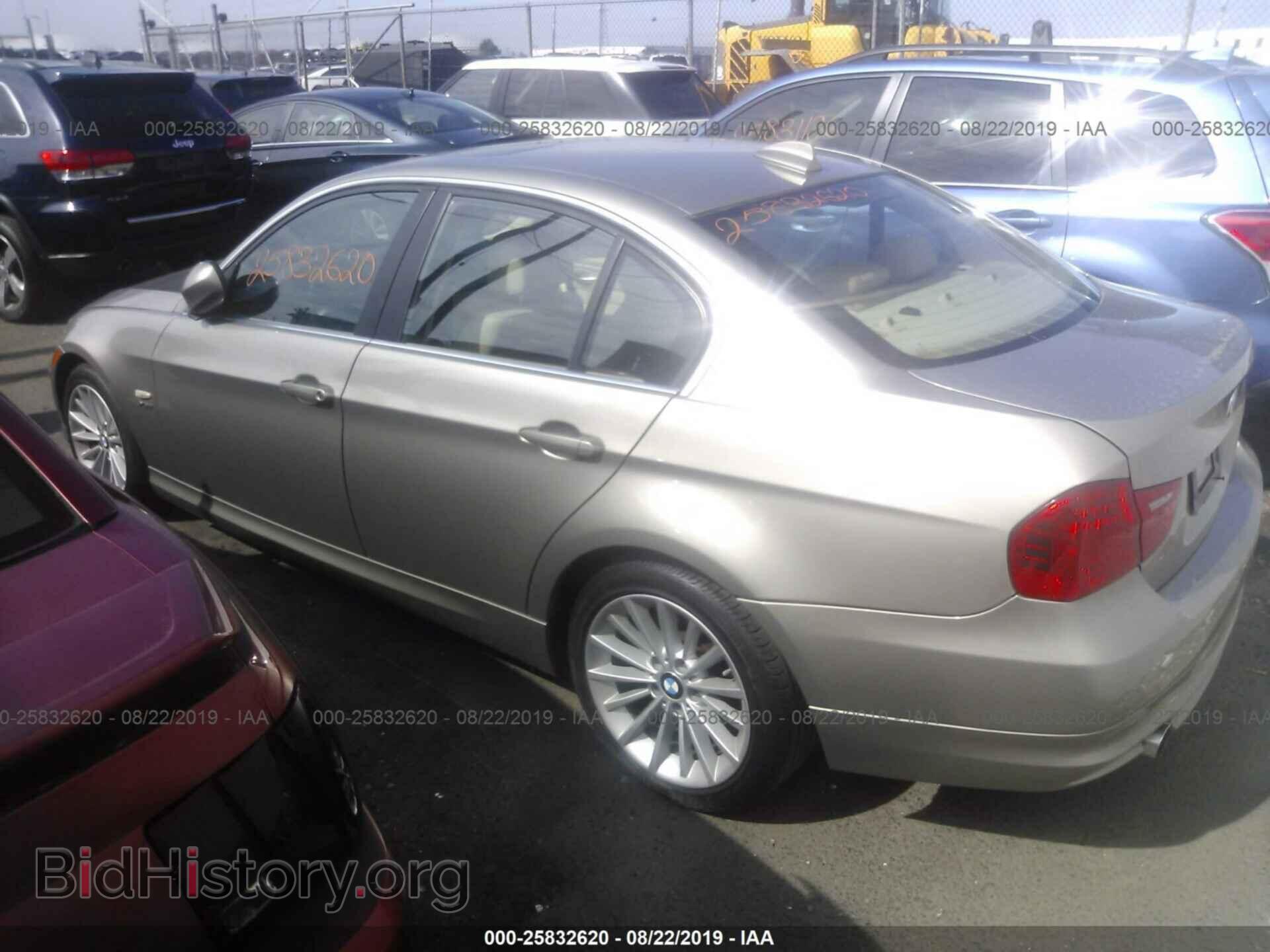 2011 BMW 335 - VIN: WBAPL5C5XBA918097 - Фото 3