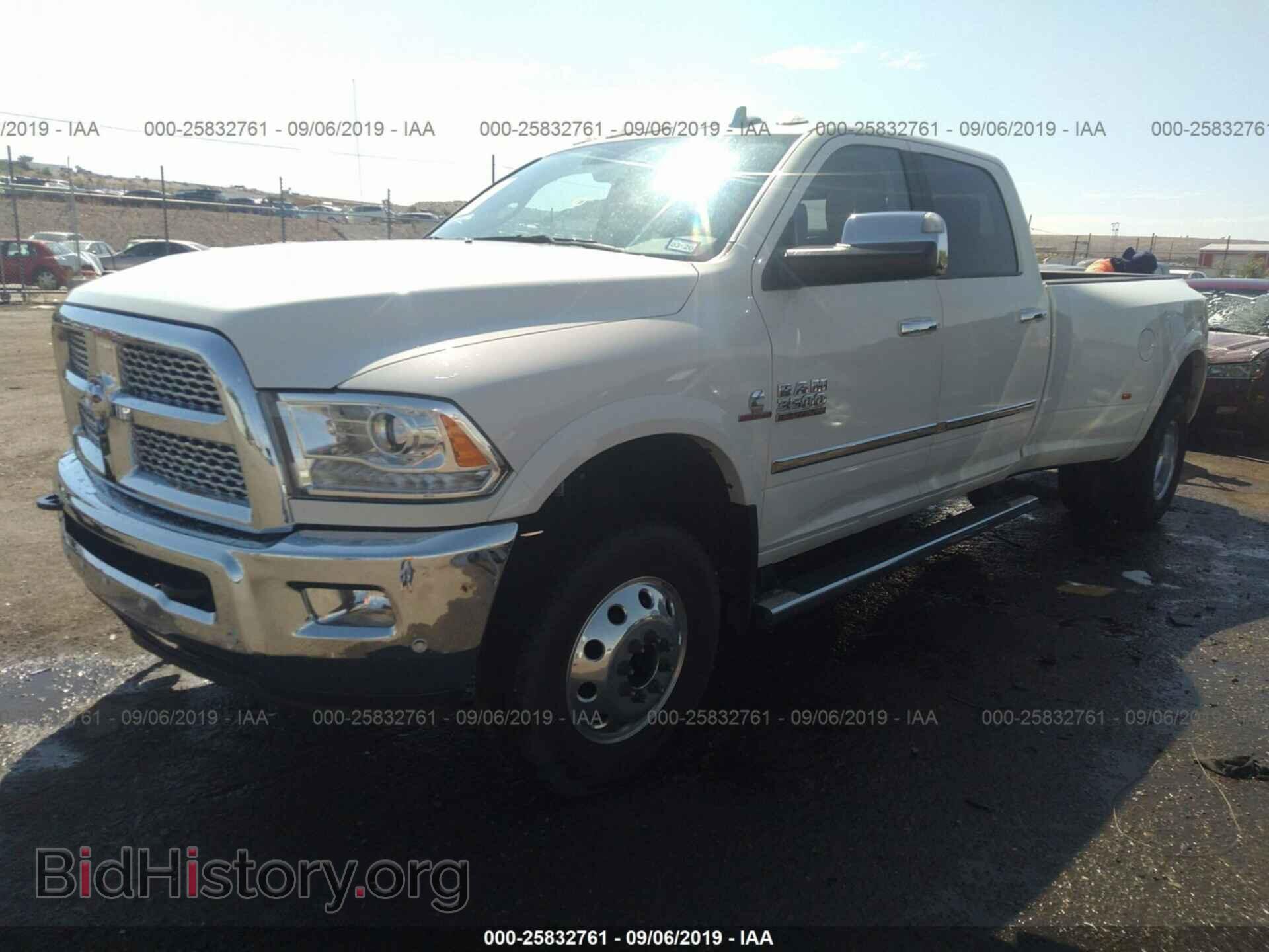 2017 RAM 3500 - VIN: 3C63RRJL7HG677643 - Фото 2