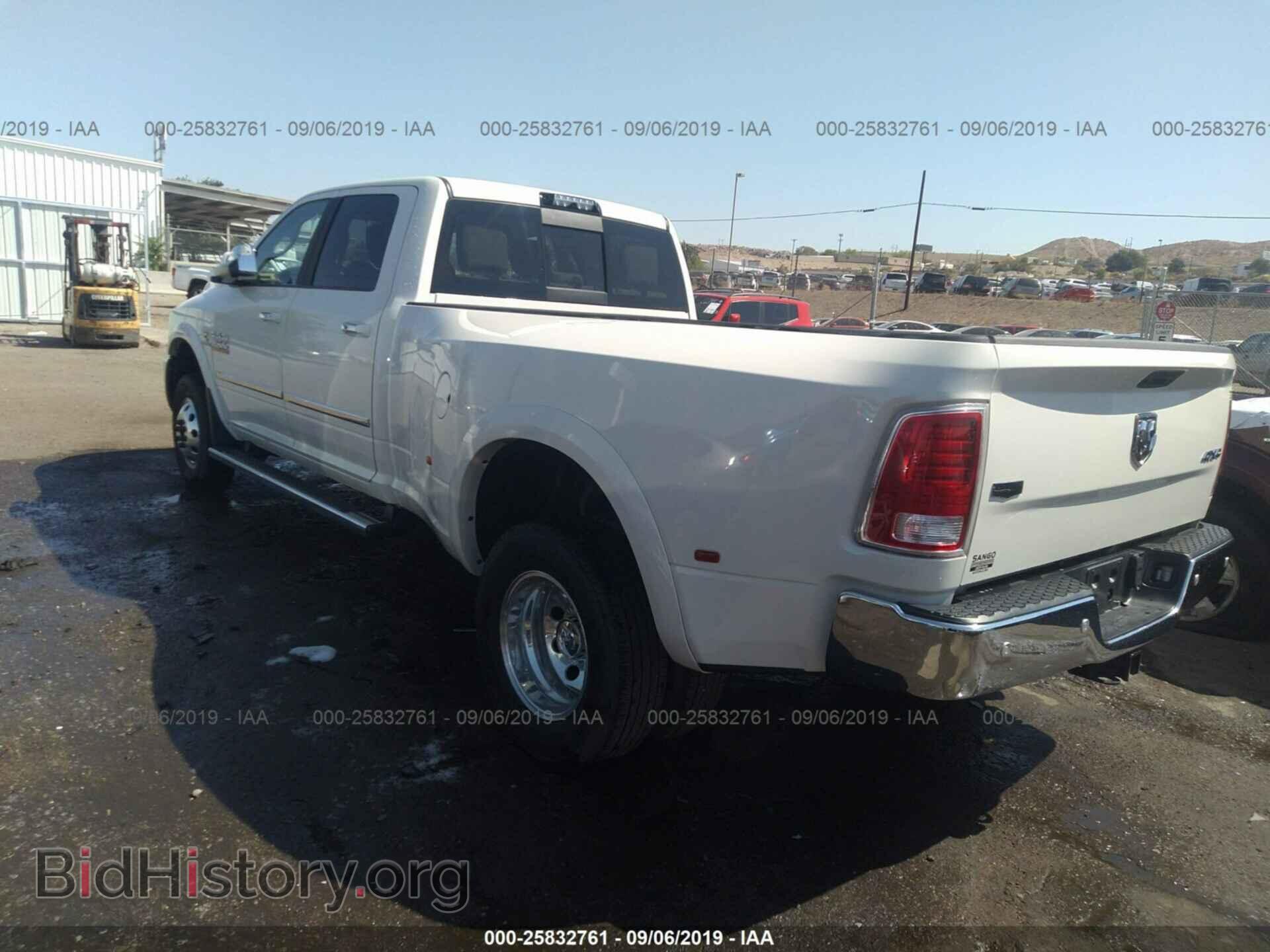 2017 RAM 3500 - VIN: 3C63RRJL7HG677643 - Фото 3