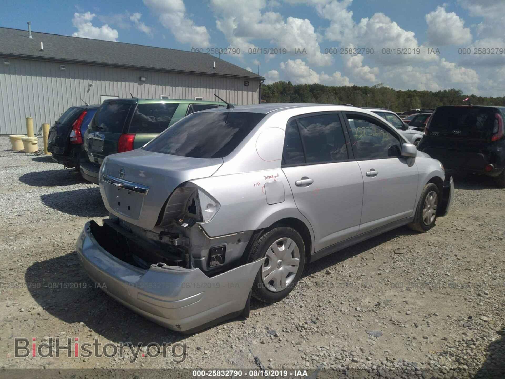 2010 NISSAN VERSA - VIN: 3N1BC1AP1AL407401 - Фото 4