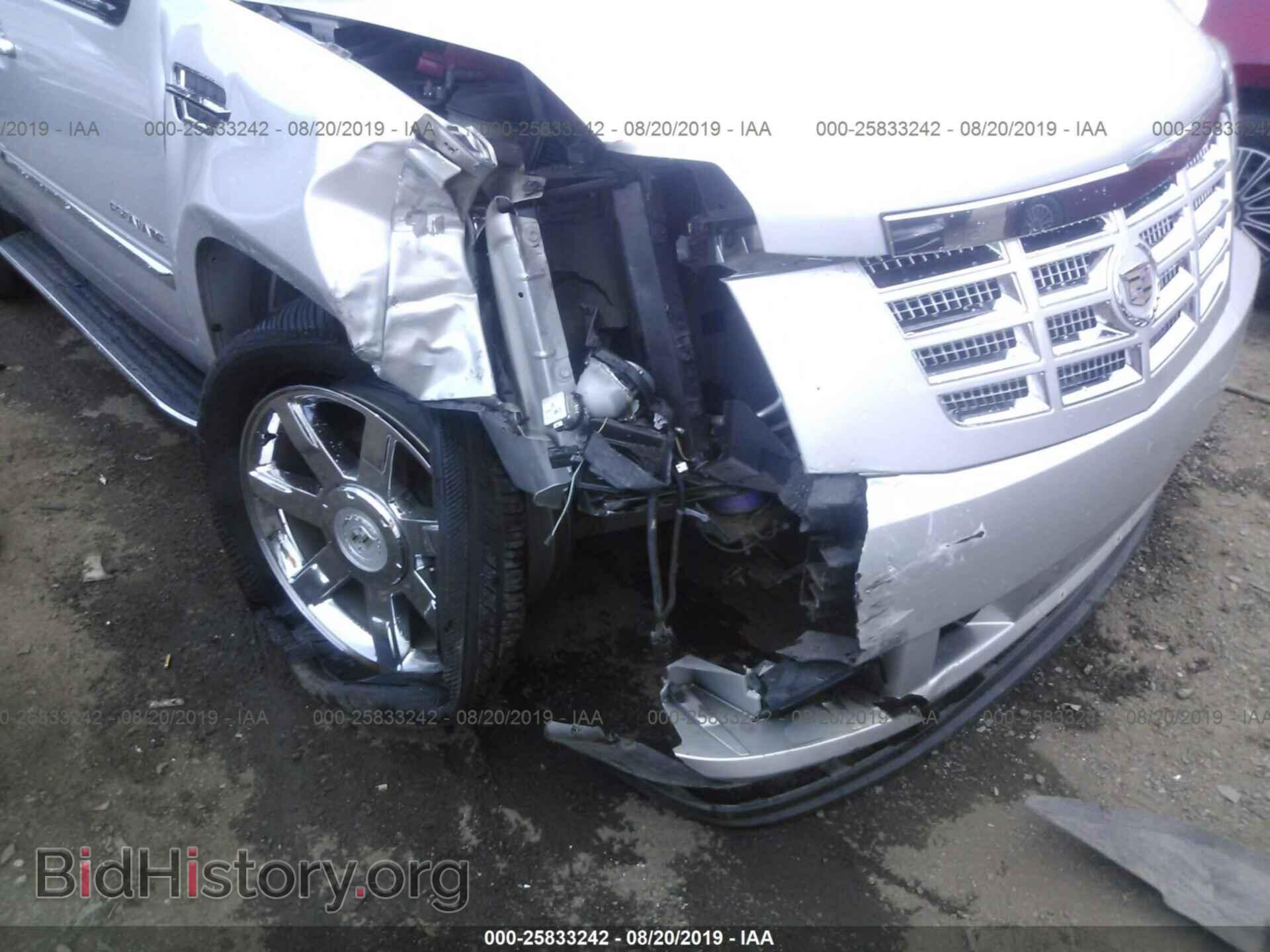 2011 CADILLAC ESCALADE - VIN: 1GYS4BEF2BR153106 - Фото 6