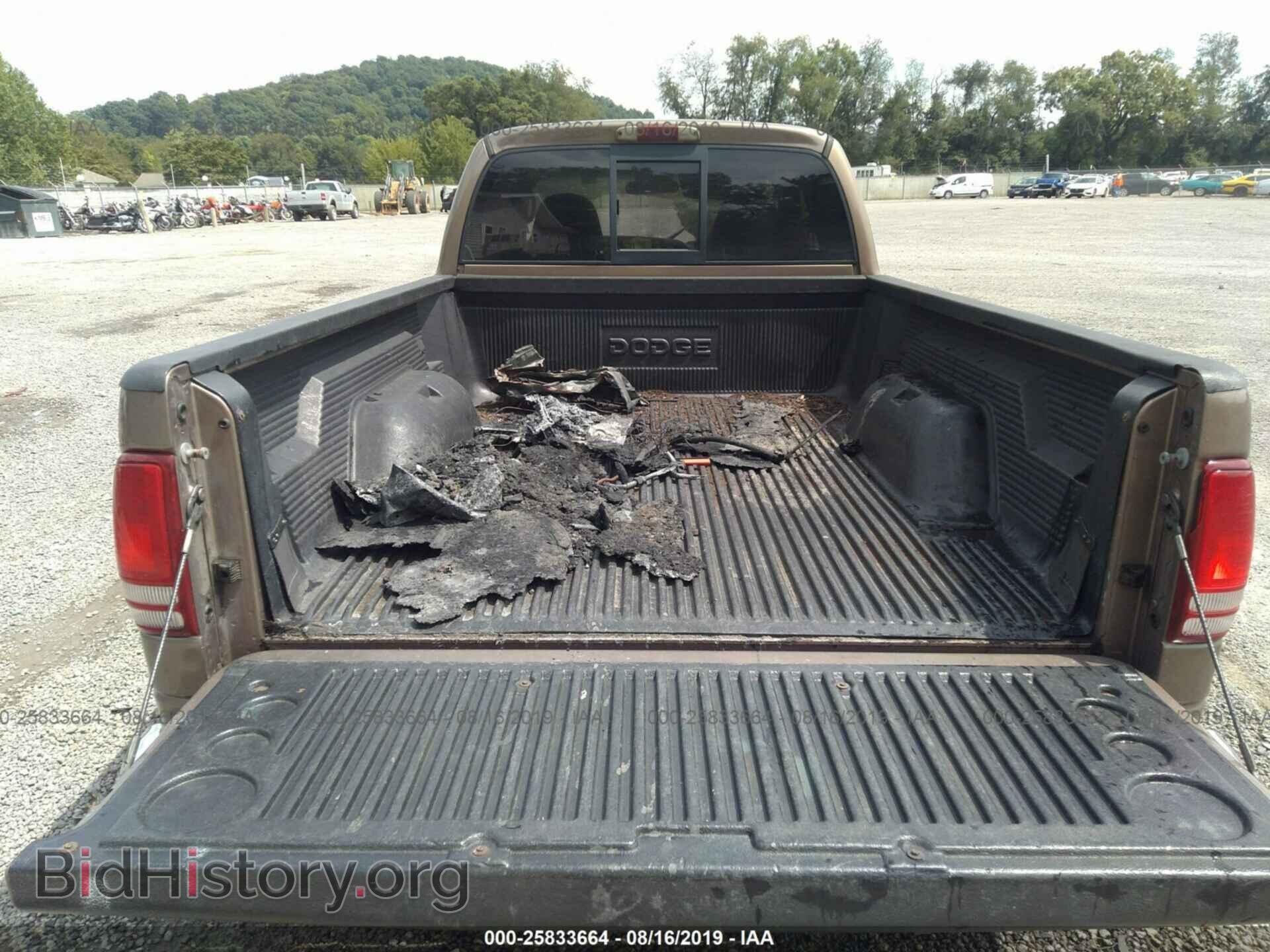 2000 DODGE DAKOTA - VIN: 1B7GL22X7YS723470 - Photo 8