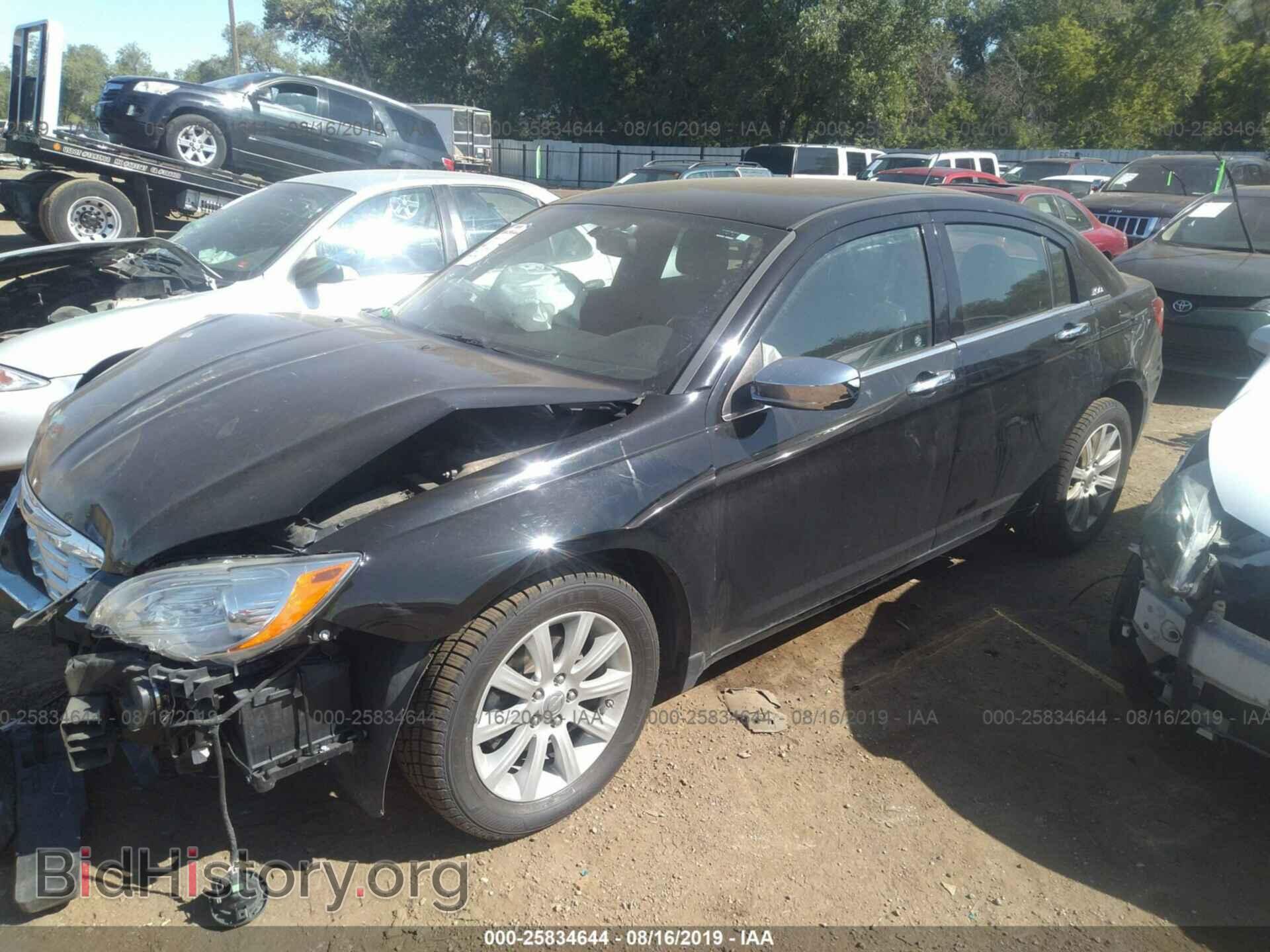 2014 CHRYSLER 200 - VIN: 1C3CCBCG0EN100204 - Фото 2