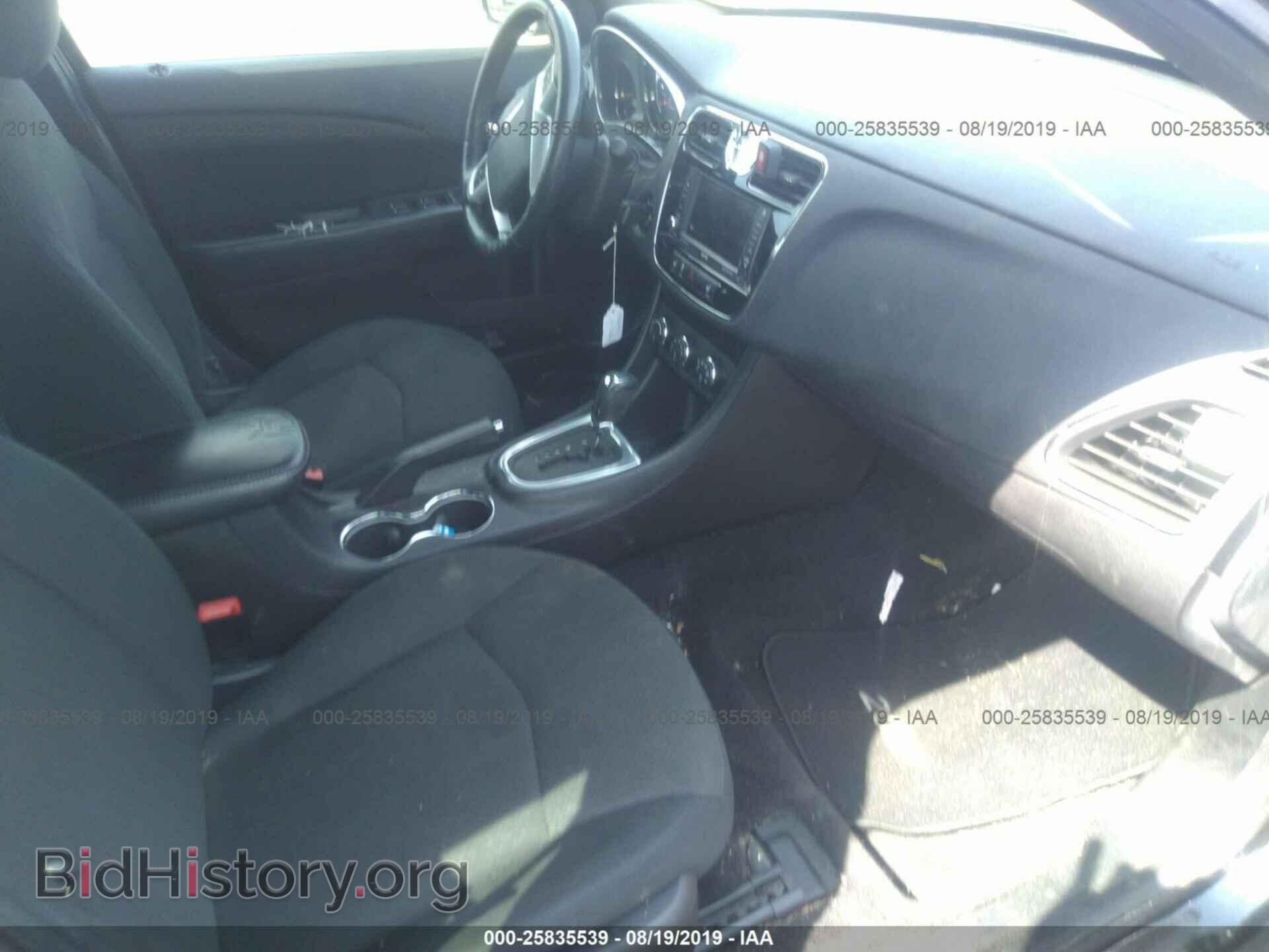 2011 CHRYSLER 200 - VIN: 1C3BC1FB1BN625659 - Фото 5
