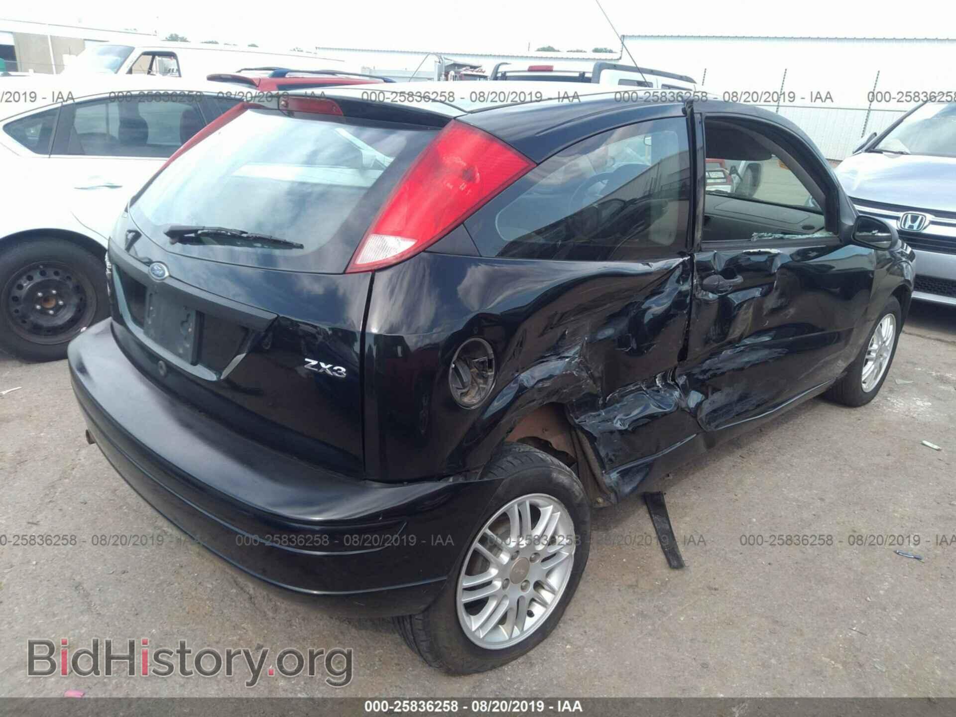 2005 FORD FOCUS - VIN: 3FAFP31N85R142045 - Фото 4