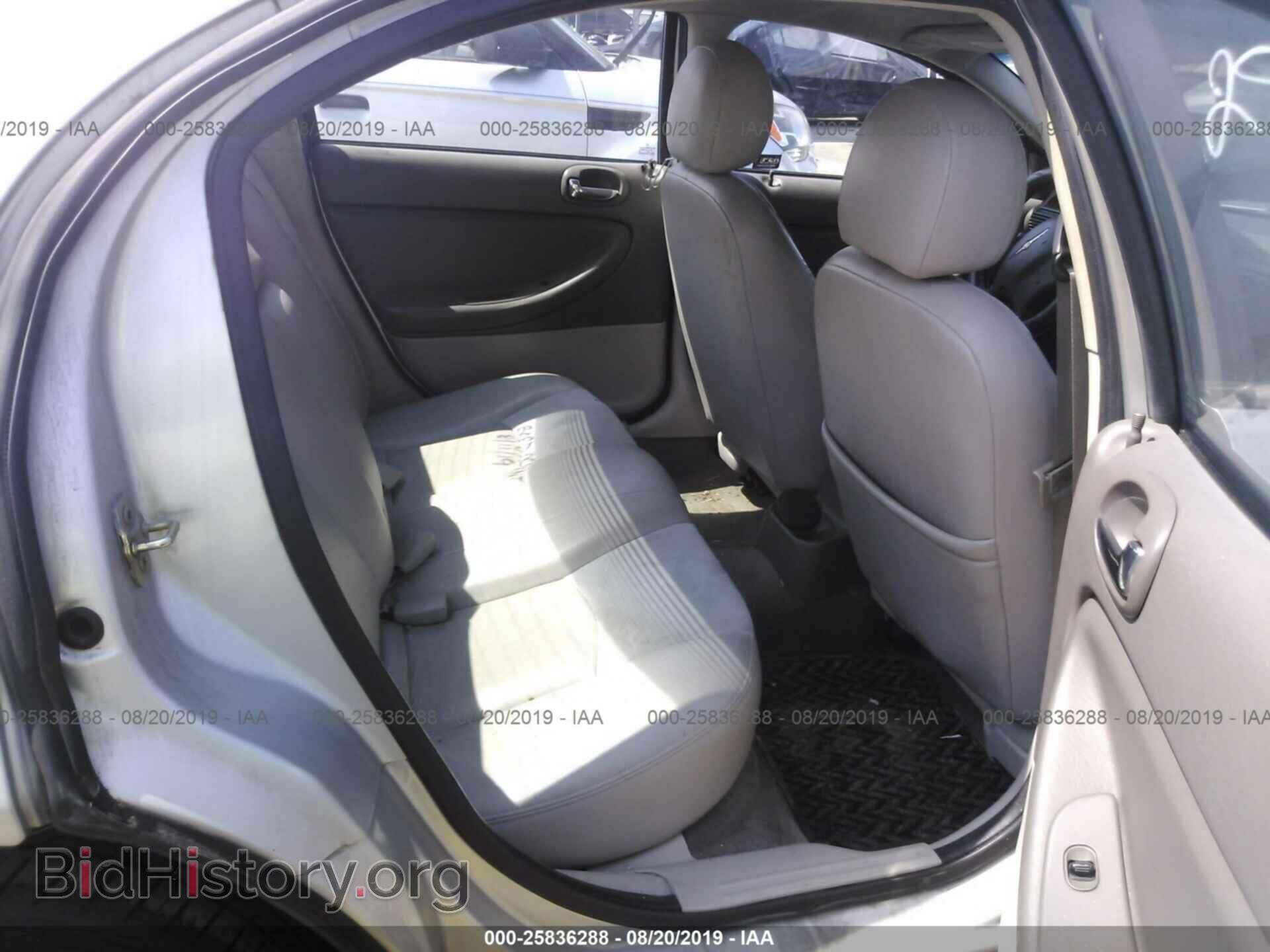 2005 CHRYSLER SEBRING - VIN: 1C3EL66R75N521981 - Фото 8