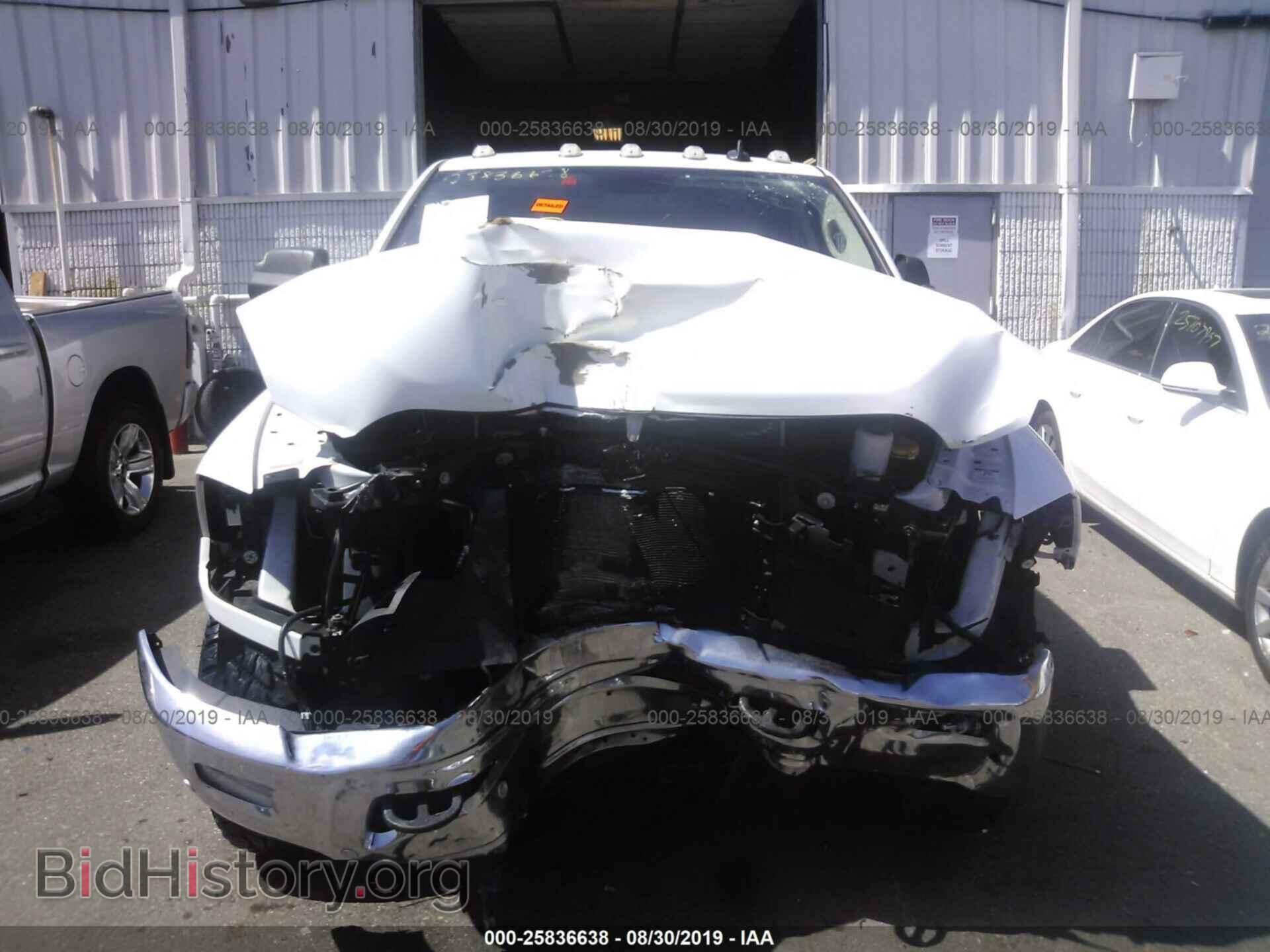2016 RAM 3500 - VIN: 3C63R3HL1GG216732 - Photo 7