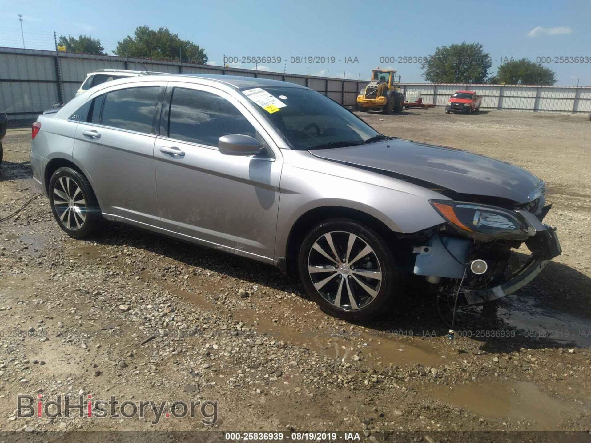 Photo 1C3CCBBG3DN766389 - CHRYSLER 200 2013