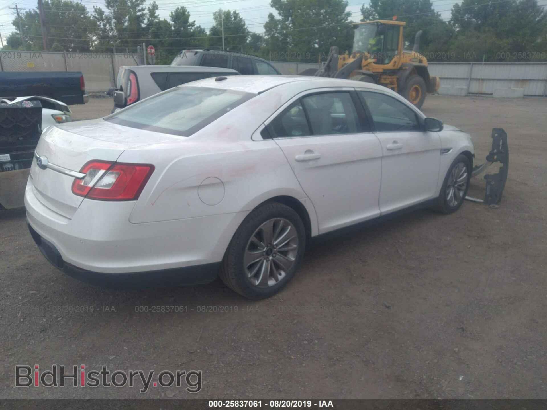2011 FORD TAURUS - VIN: 1FAHP2FW1BG143156 - Фото 4