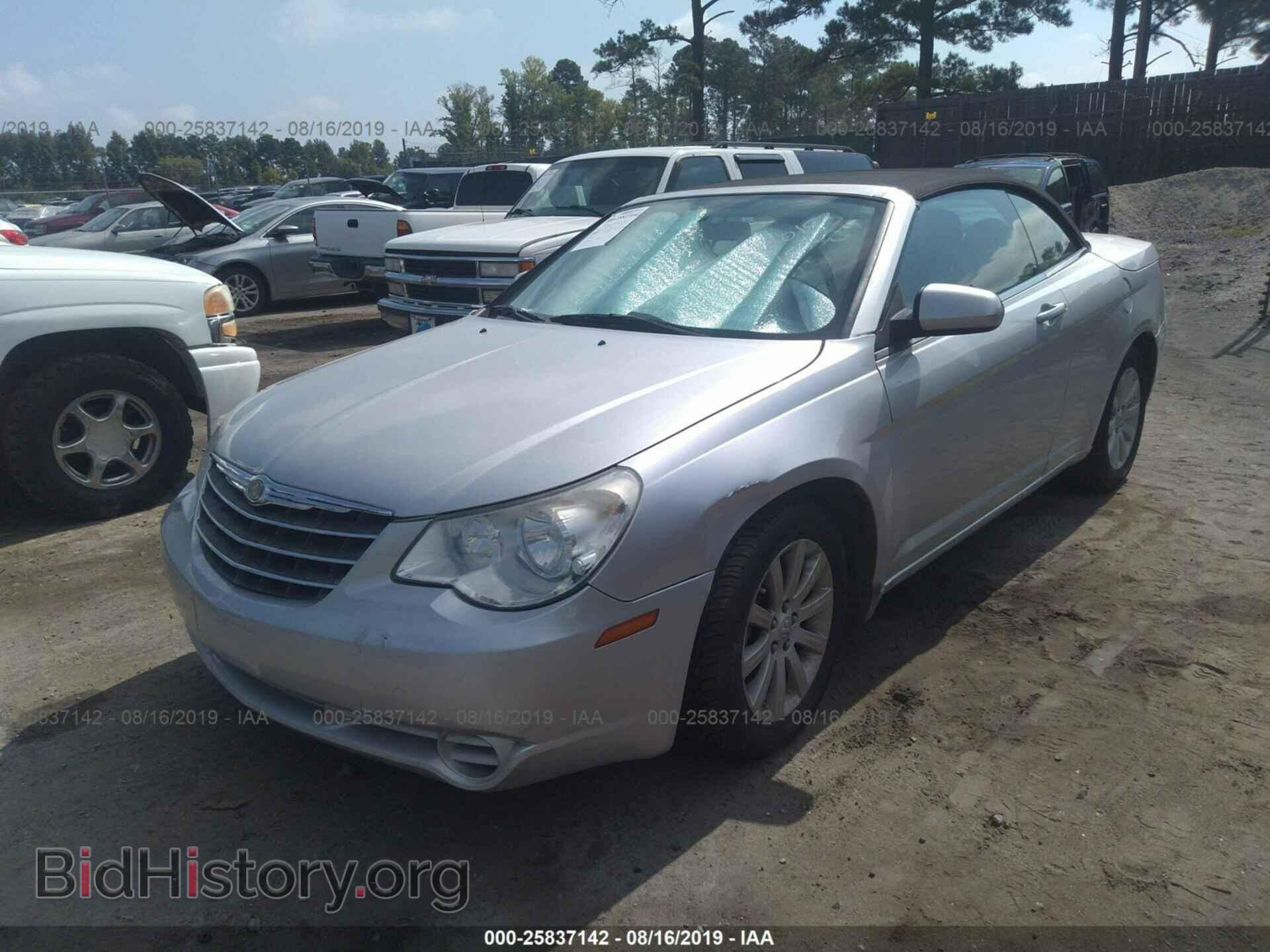 2010 CHRYSLER SEBRING - VIN: 1C3BC5ED4AN220193 - Фото 2